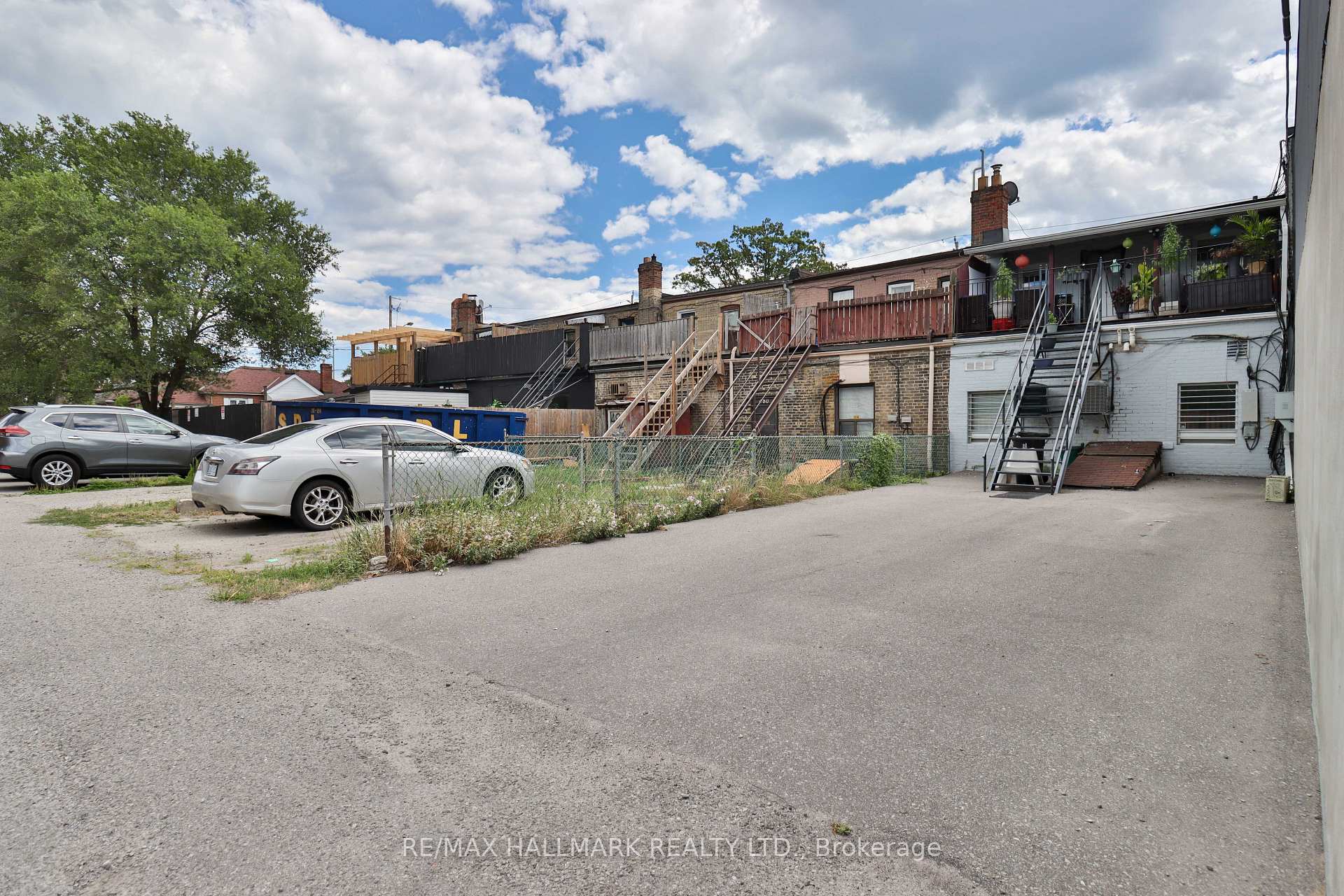 Photo 2 of 478 Cosburn Avenue, Toronto, East York — HOMEH