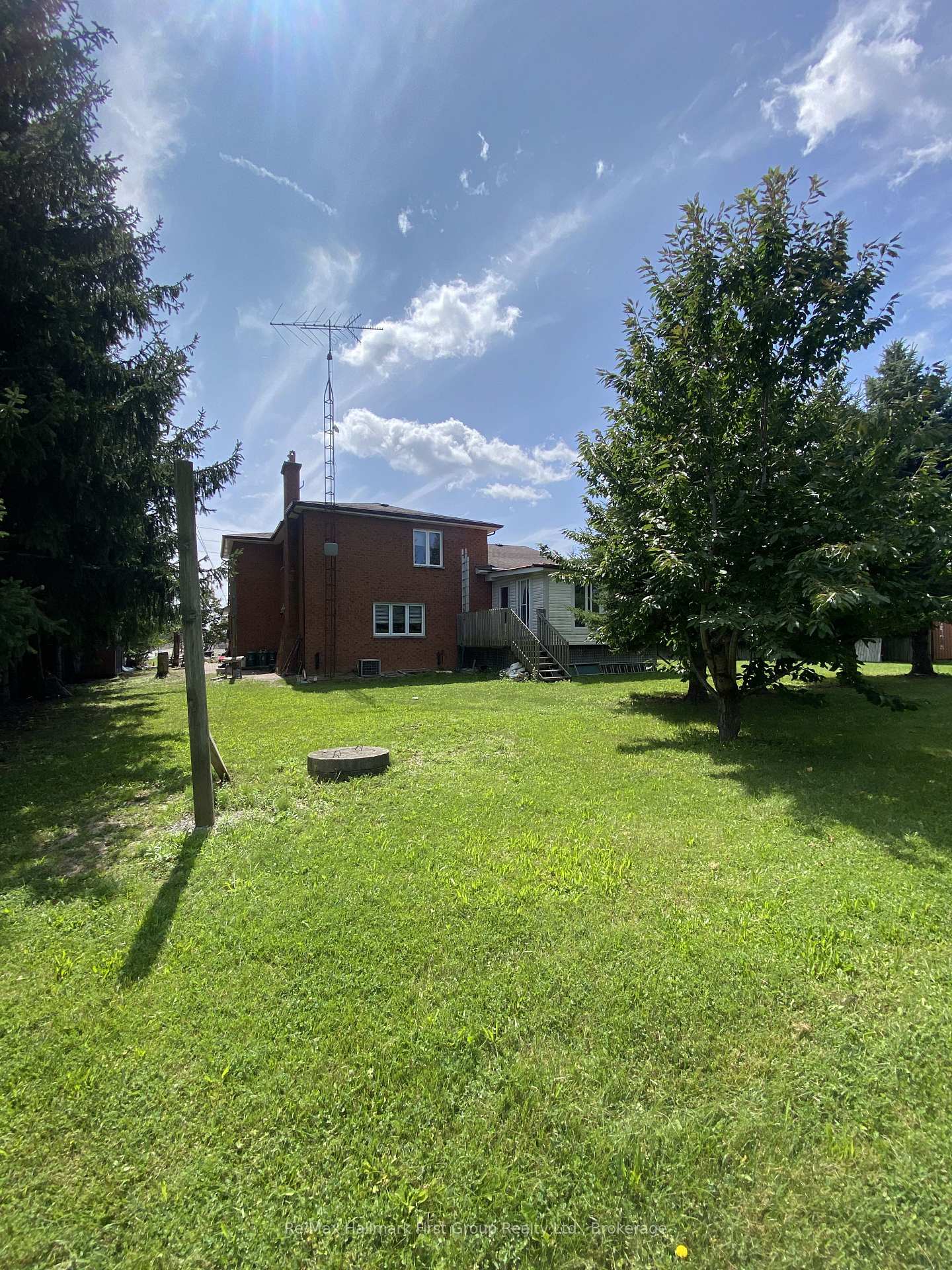 Photo 8 of 800 Conlin Road, Whitby, Rural Whitby — HOMEH