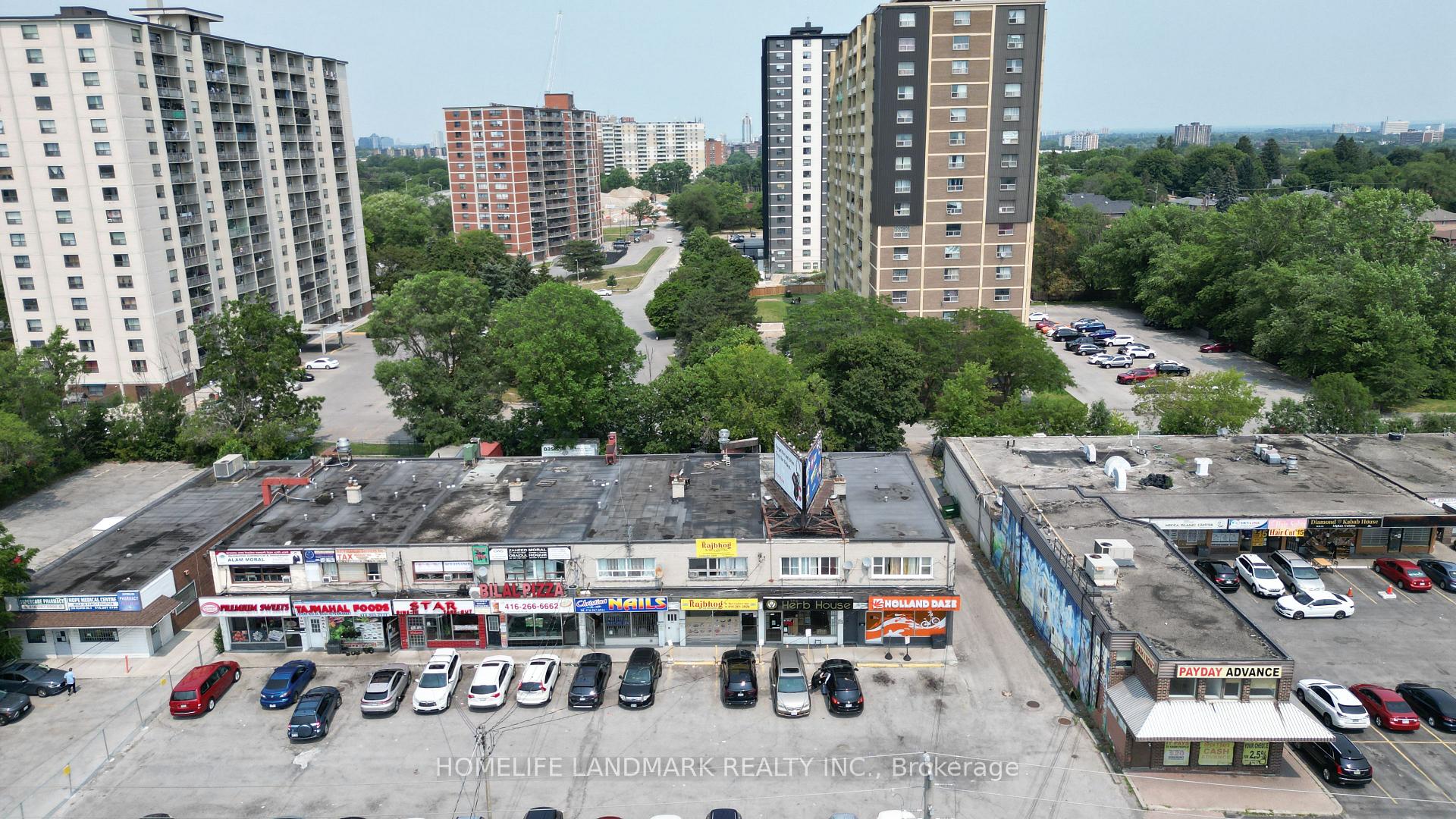 Photo 2 of 3226 Eglinton Avenue E, Scarborough, Scarborough Village — HOMEH