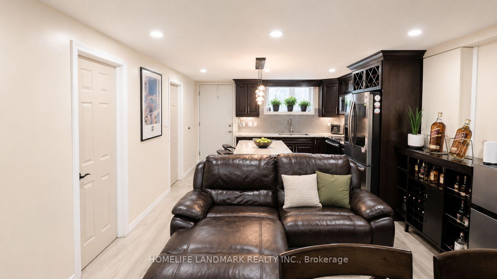 Photo 21 of 3226 Eglinton Avenue E, Scarborough, Scarborough Village — HOMEH
