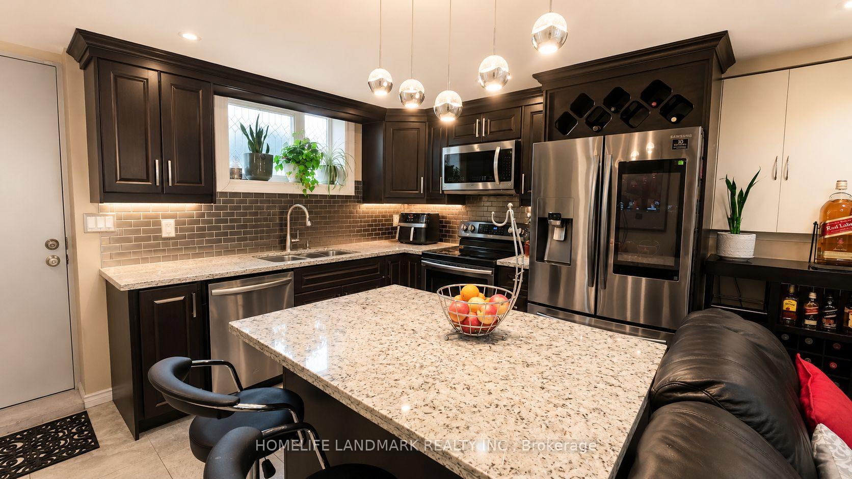 Photo 27 of 3226 Eglinton Avenue E, Scarborough, Scarborough Village — HOMEH