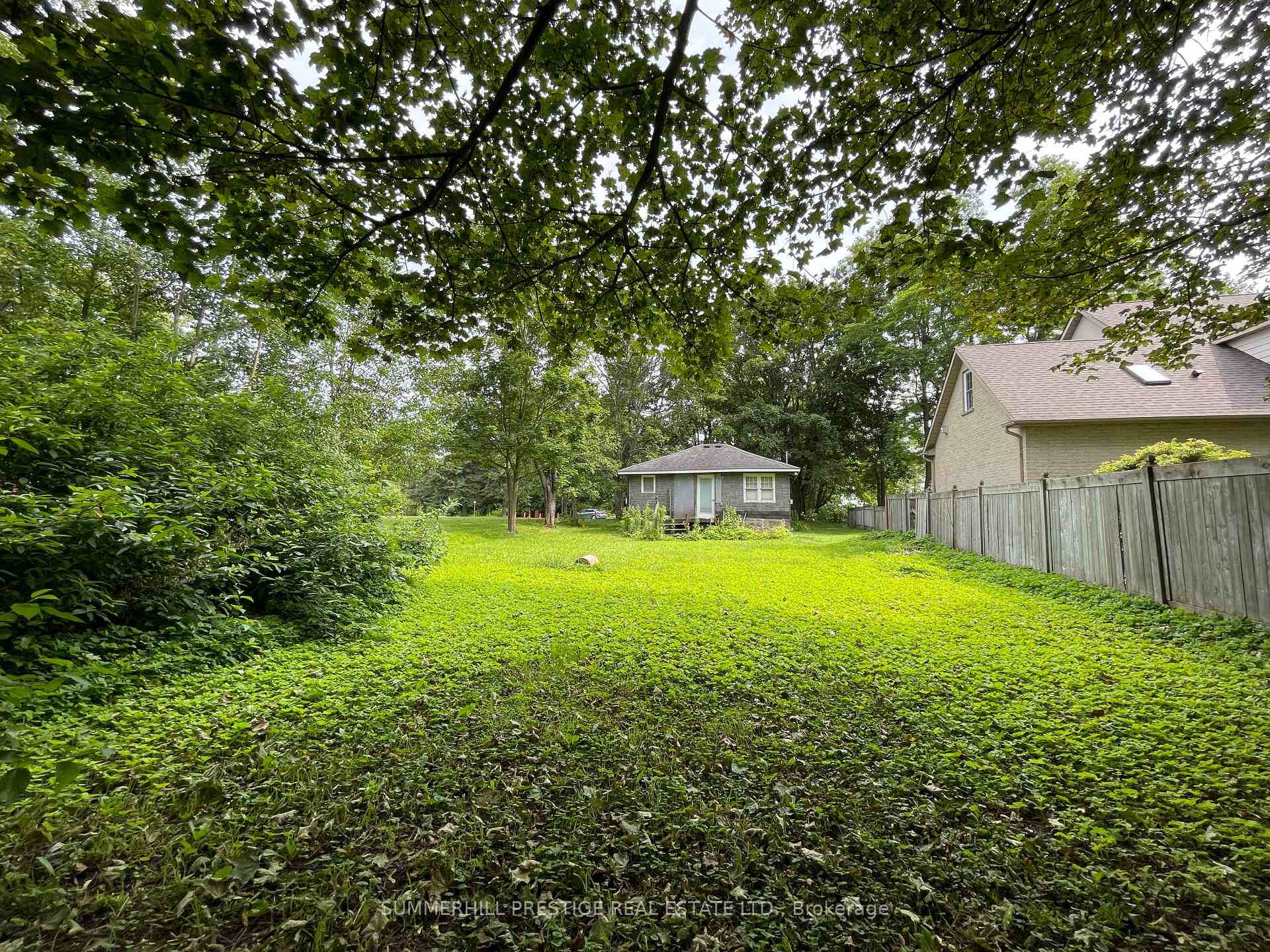 Photo 3 of 3068 Lakeview Boulevard, Ajax, South East — HOMEH