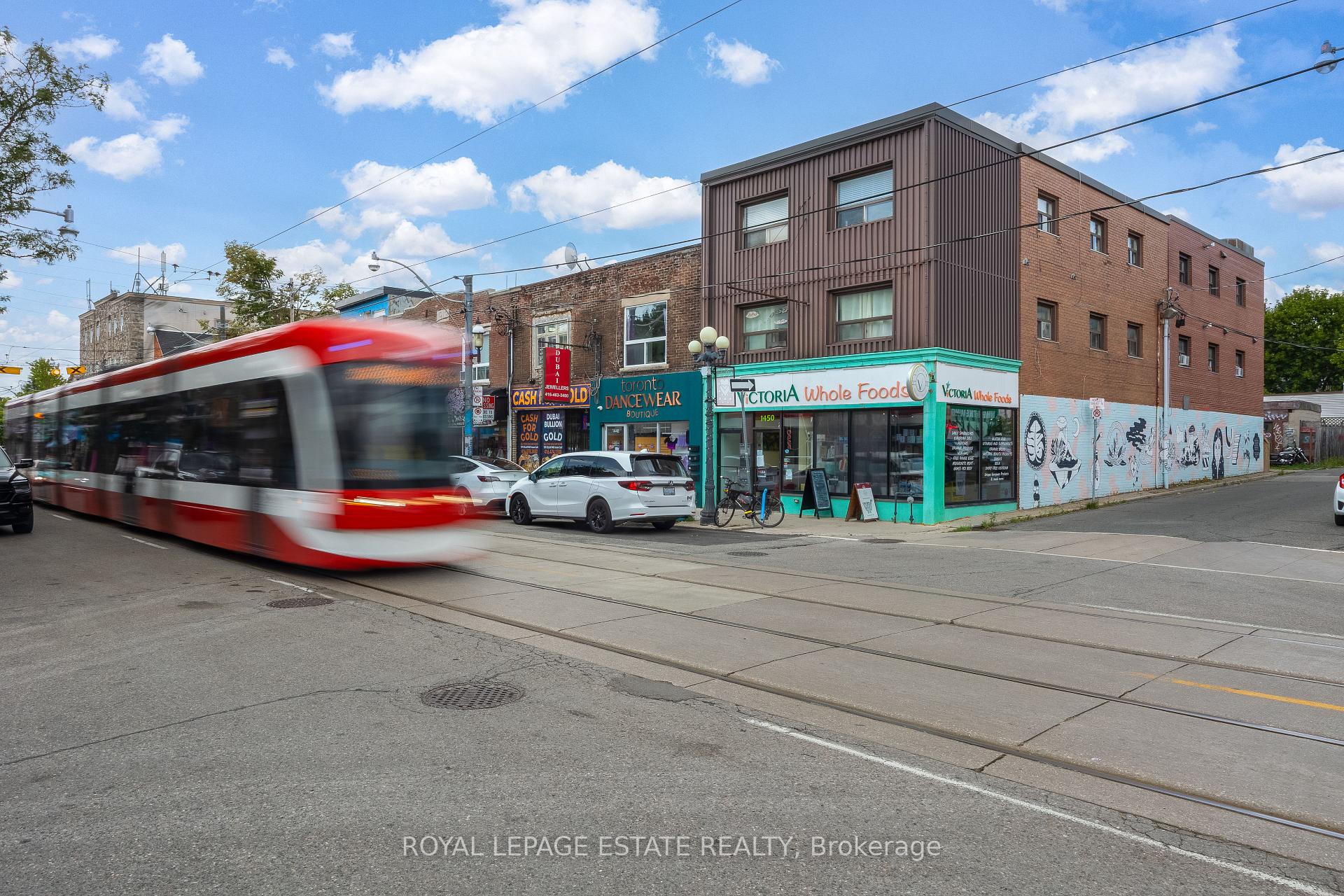 Photo 1 of 1450 Gerrard Street E, Toronto, Greenwood-Coxwell — HOMEH