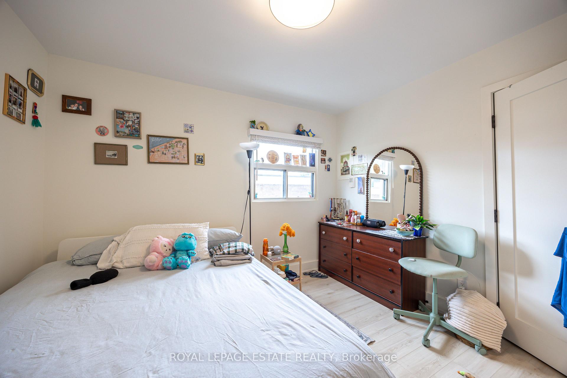 Photo 16 of 1450 Gerrard Street E, Toronto, Greenwood-Coxwell — HOMEH