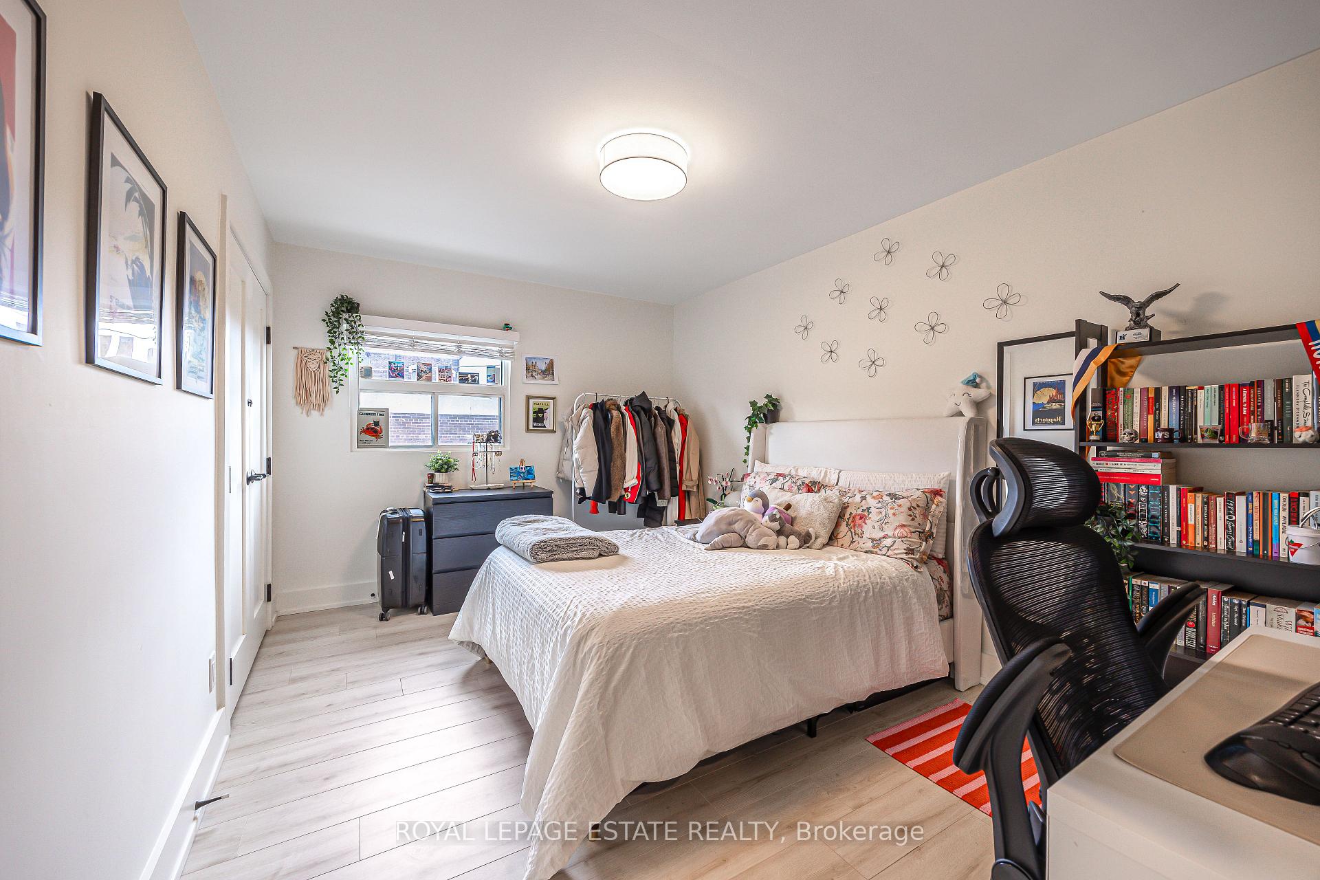 Photo 17 of 1450 Gerrard Street E, Toronto, Greenwood-Coxwell — HOMEH
