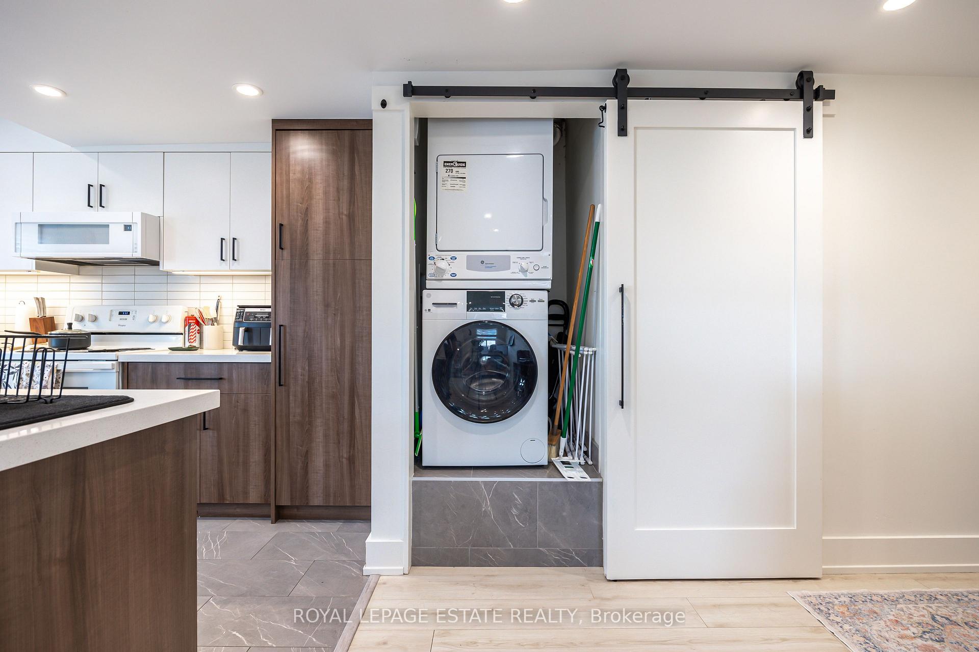 Photo 19 of 1450 Gerrard Street E, Toronto, Greenwood-Coxwell — HOMEH