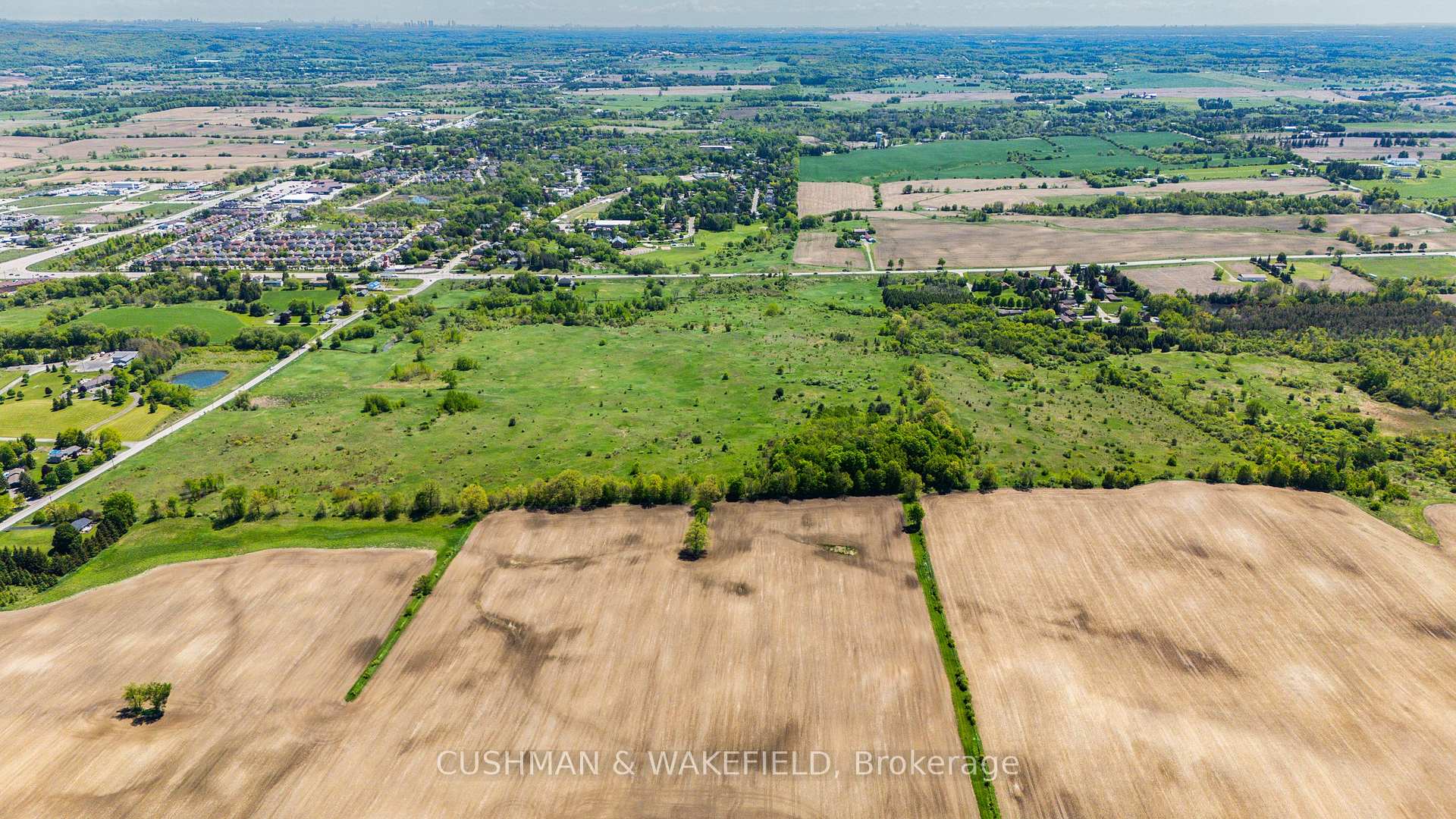 Photo 4 of 1052 Sideroad 20, New Tecumseth, Rural New Tecumseth — HOMEH