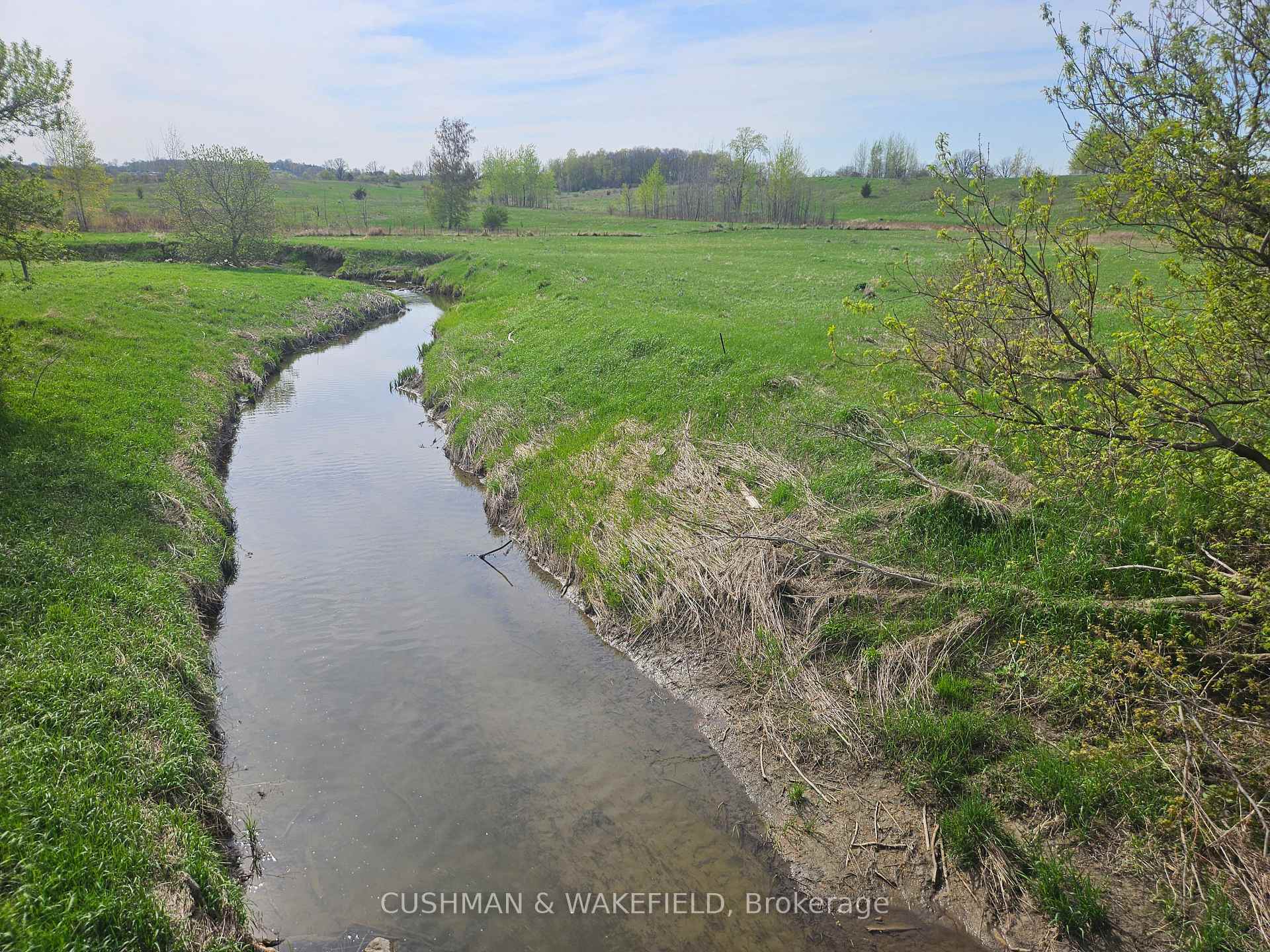 Photo 8 of 1052 Sideroad 20, New Tecumseth, Rural New Tecumseth — HOMEH