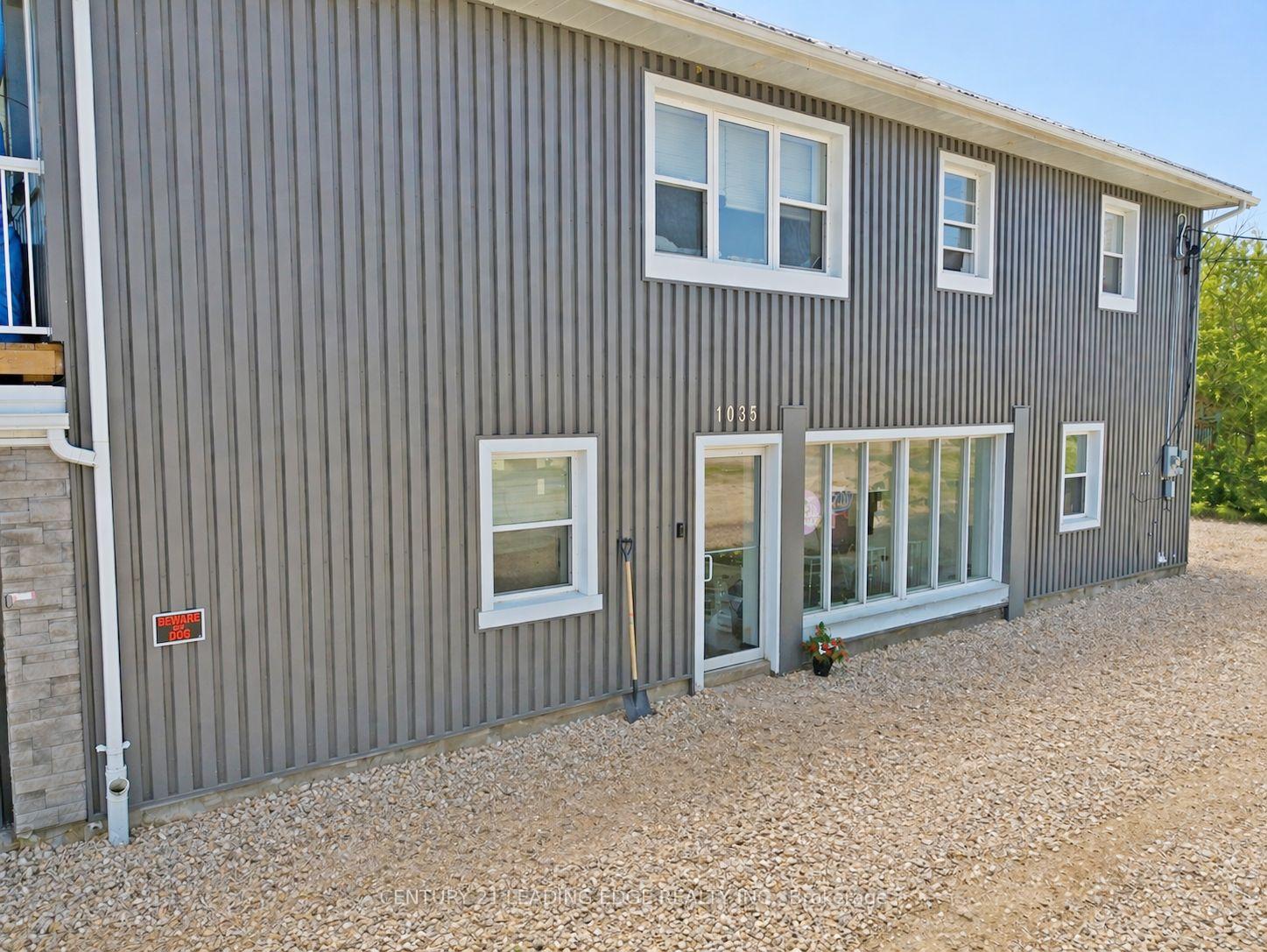 Photo 7 of 1035 Metro Road N, Georgina, Historic Lakeshore Communities — HOMEH