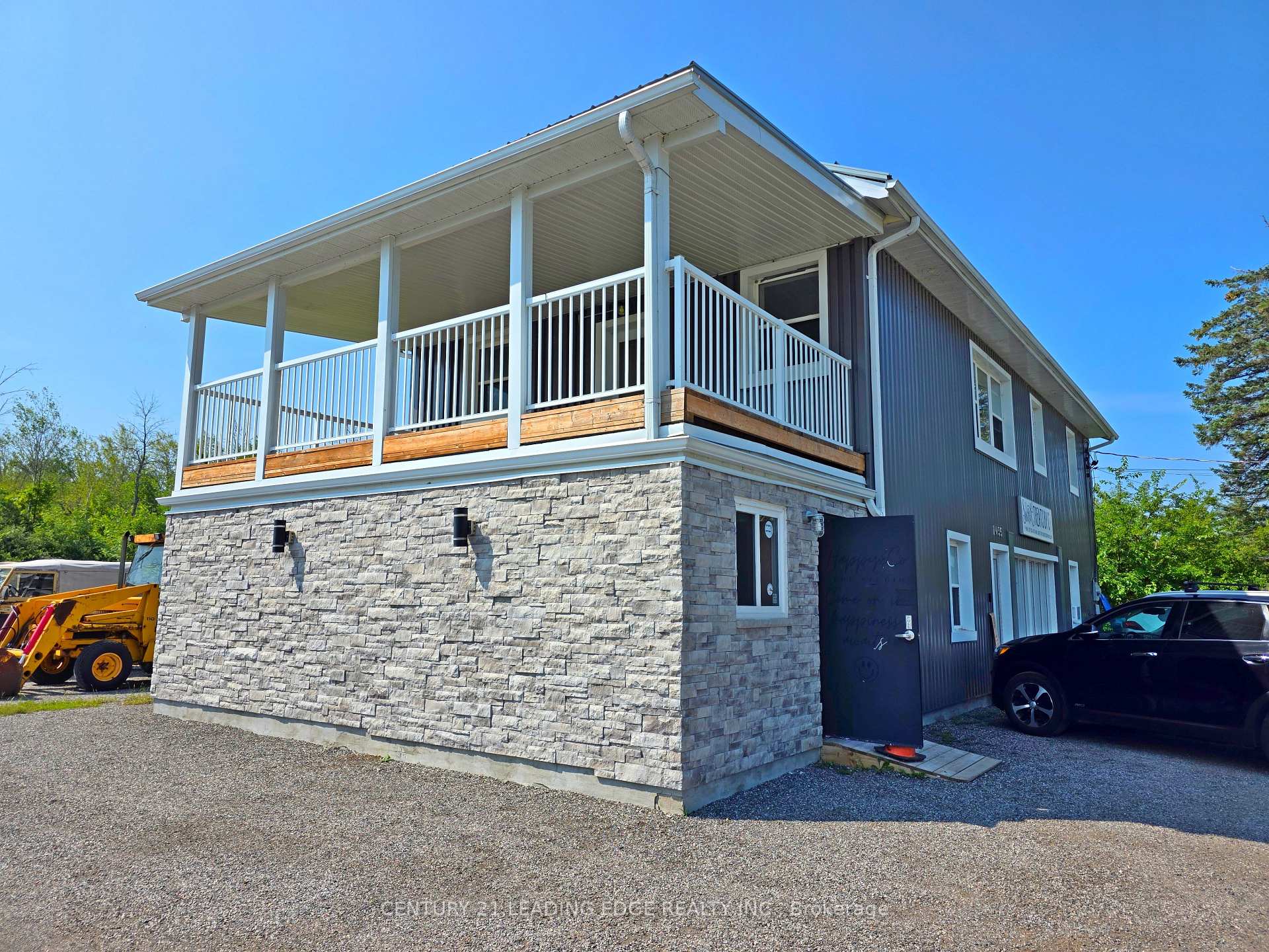 Photo 9 of 1035 Metro Road N, Georgina, Historic Lakeshore Communities — HOMEH