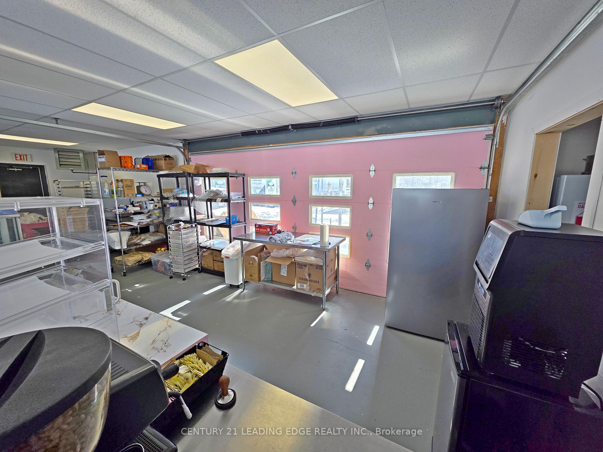 Photo 13 of 1035 Metro Road N, Georgina, Historic Lakeshore Communities — HOMEH