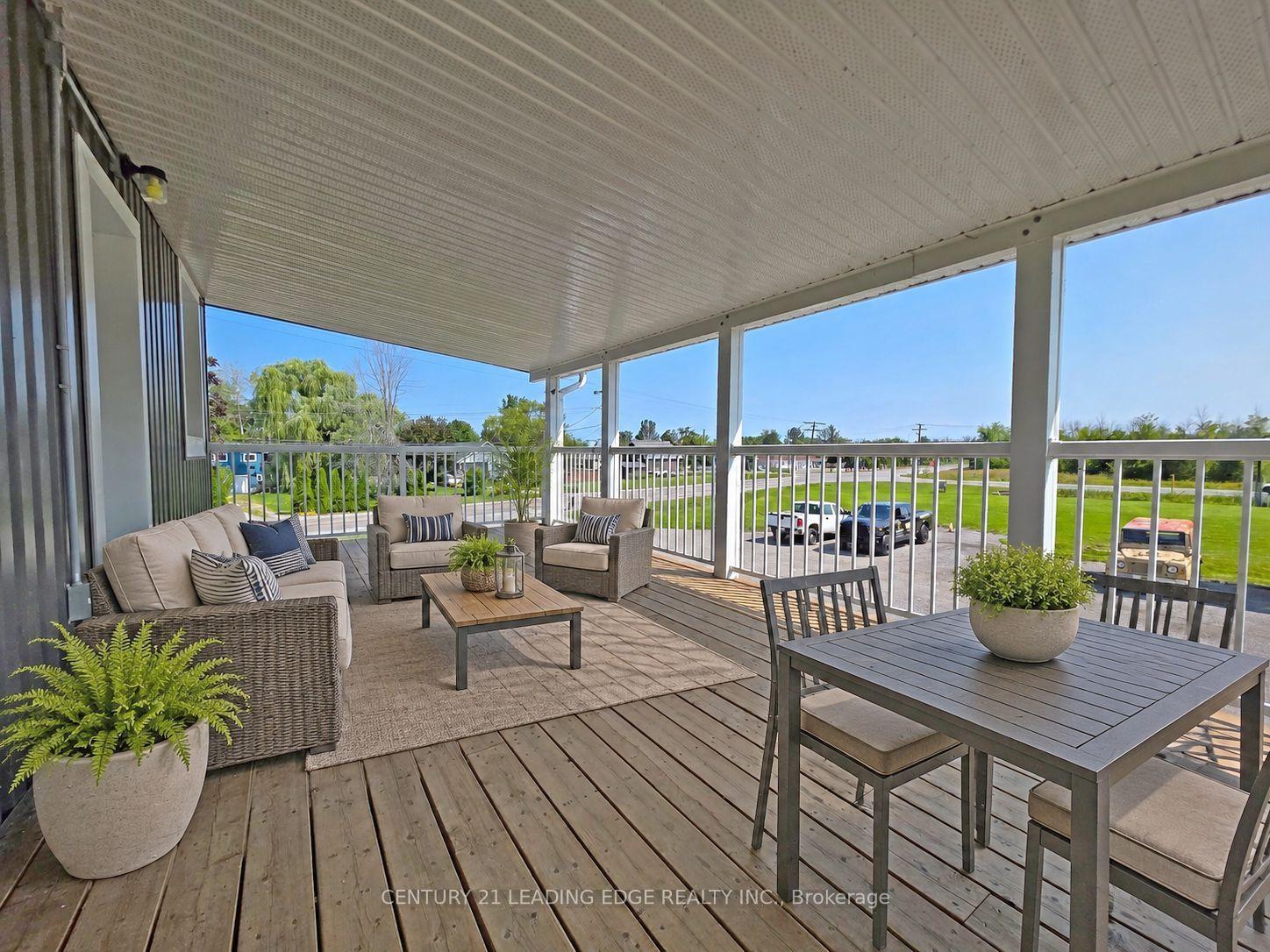 Photo 23 of 1035 Metro Road N, Georgina, Historic Lakeshore Communities — HOMEH