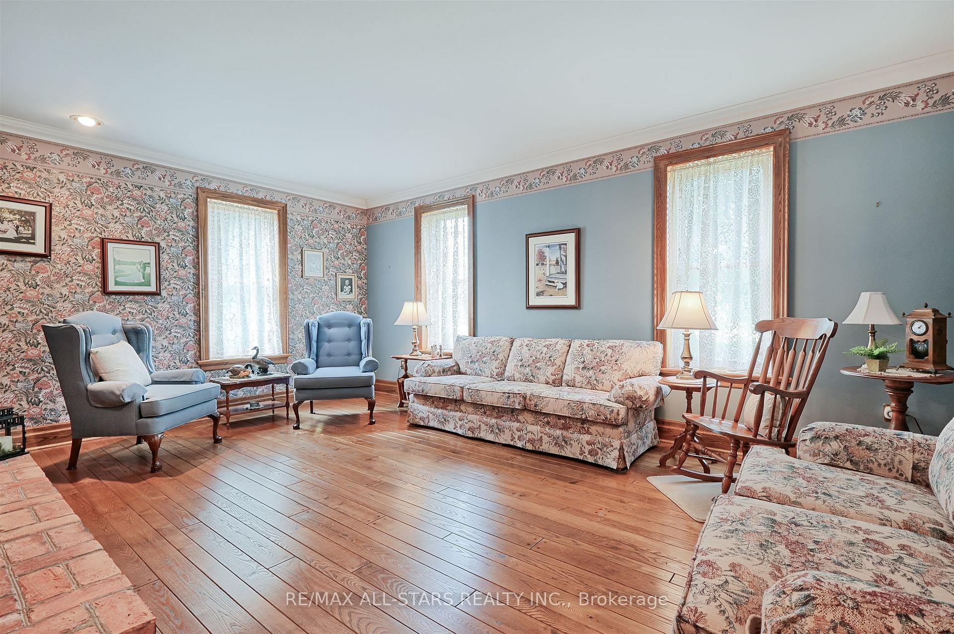 Photo 6 of 275 Webb Road, Uxbridge, Rural Uxbridge — HOMEH