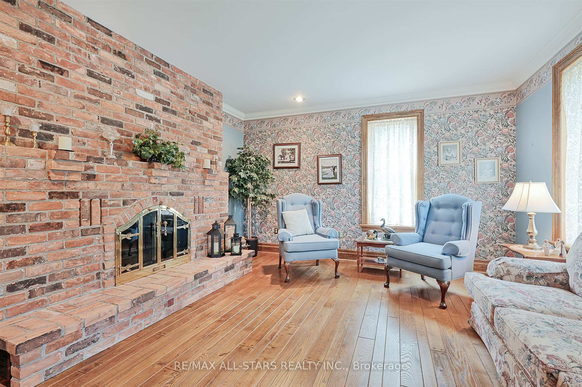 Photo 7 of 275 Webb Road, Uxbridge, Rural Uxbridge — HOMEH