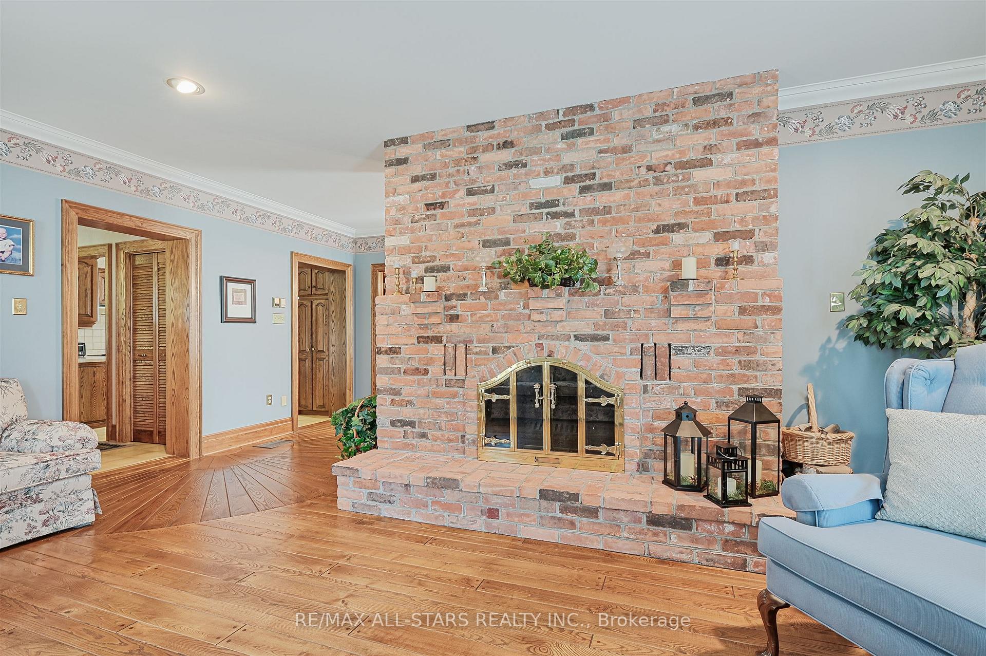 Photo 8 of 275 Webb Road, Uxbridge, Rural Uxbridge — HOMEH