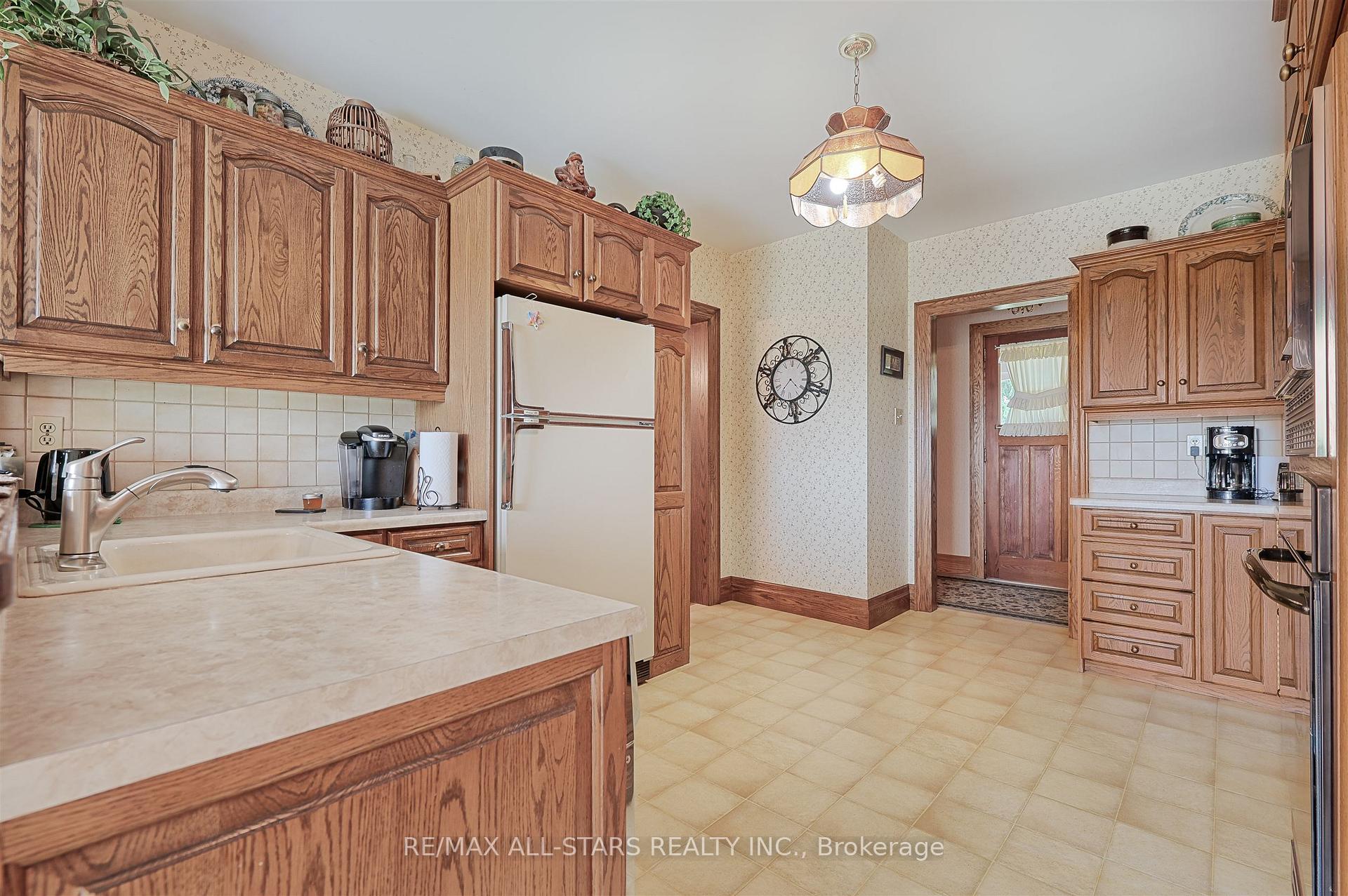 Photo 14 of 275 Webb Road, Uxbridge, Rural Uxbridge — HOMEH