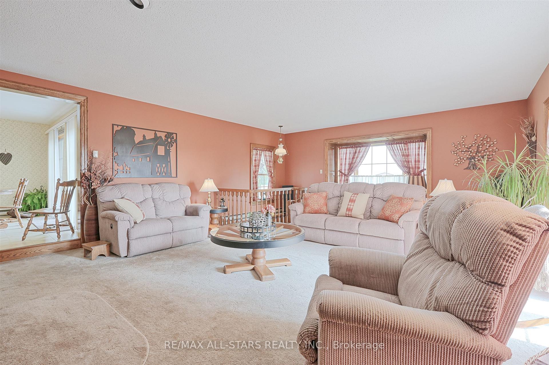 Photo 18 of 275 Webb Road, Uxbridge, Rural Uxbridge — HOMEH