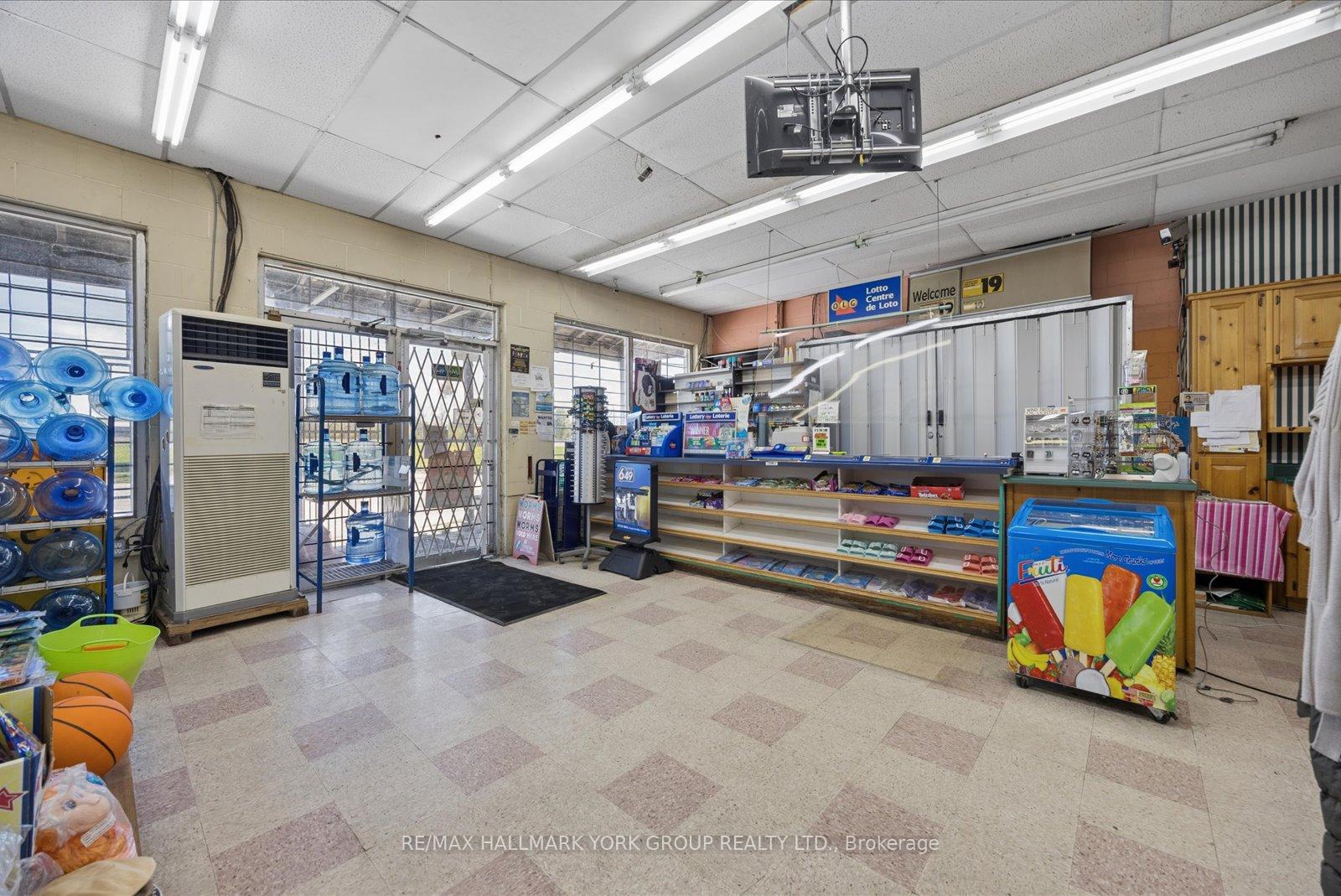 Photo 23 of 30032 Highway 48, Georgina, Pefferlaw — HOMEH