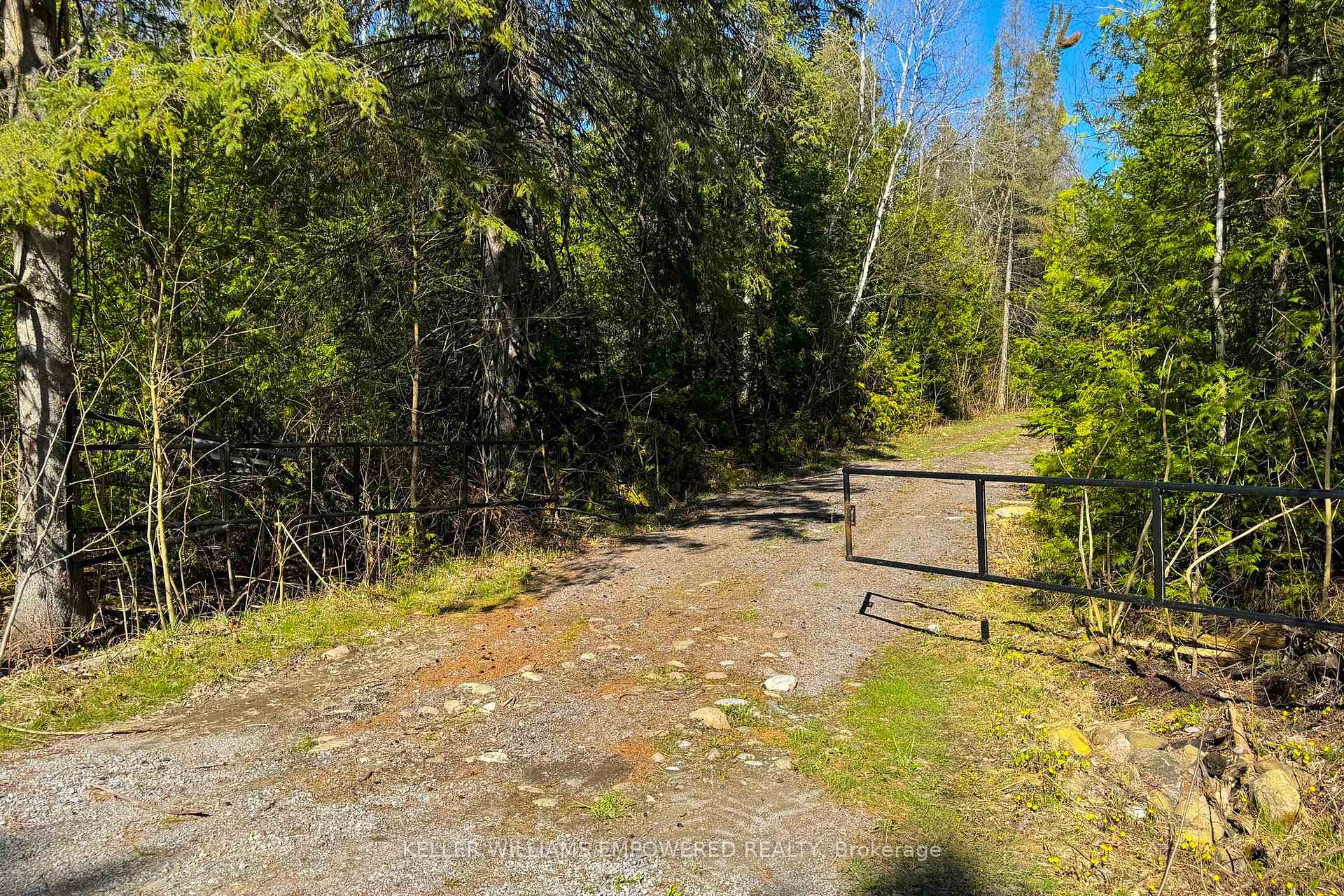Photo 3 of 7489 Concession Road 2, Uxbridge, Rural Uxbridge — HOMEH