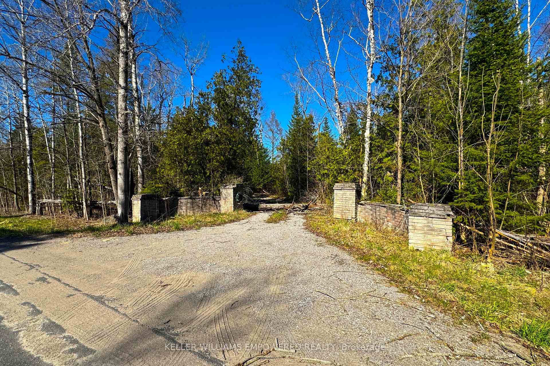Photo 5 of 7489 Concession Road 2, Uxbridge, Rural Uxbridge — HOMEH