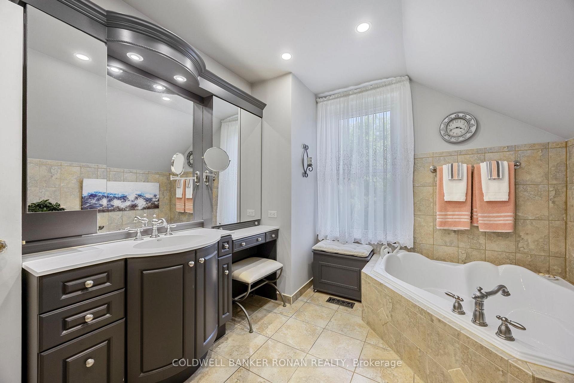 Photo 25 of 5977 13th Line, New Tecumseth, Rural New Tecumseth — HOMEH