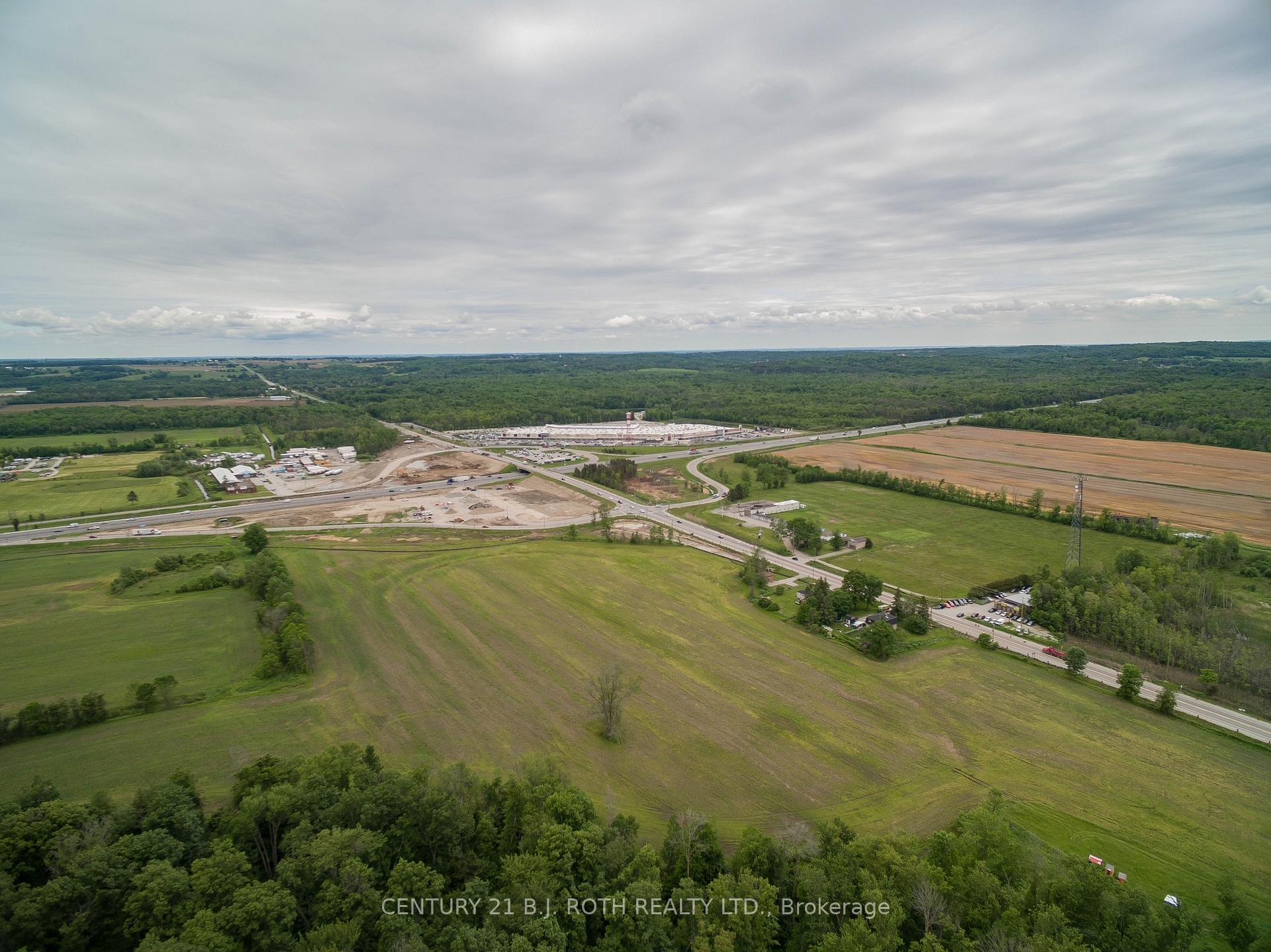 Photo 11 of 3584 Hwy 89, Innisfil, Rural Innisfil — HOMEH