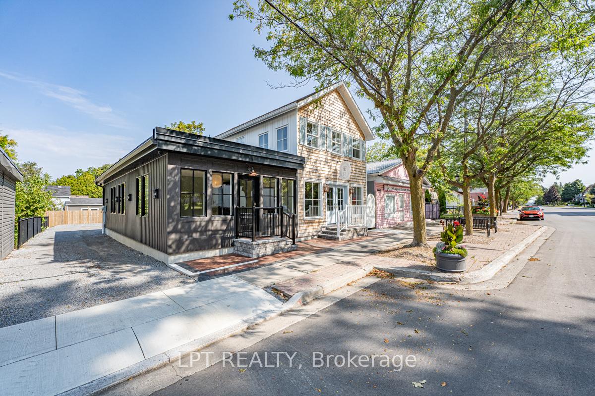 Photo 3 of 944 Lake Drive E, Georgina, Sutton & Jackson's Point — HOMEH