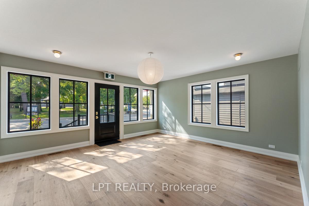 Photo 6 of 944 Lake Drive E, Georgina, Sutton & Jackson's Point — HOMEH