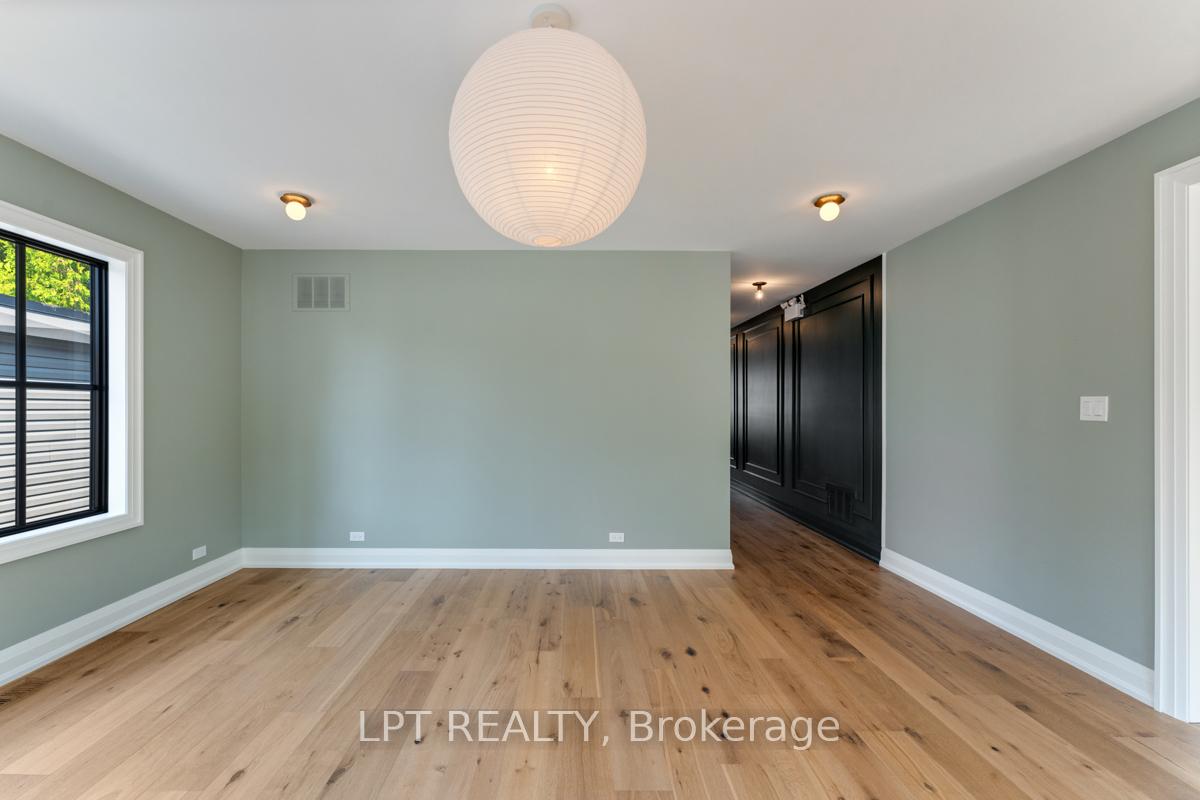 Photo 8 of 944 Lake Drive E, Georgina, Sutton & Jackson's Point — HOMEH