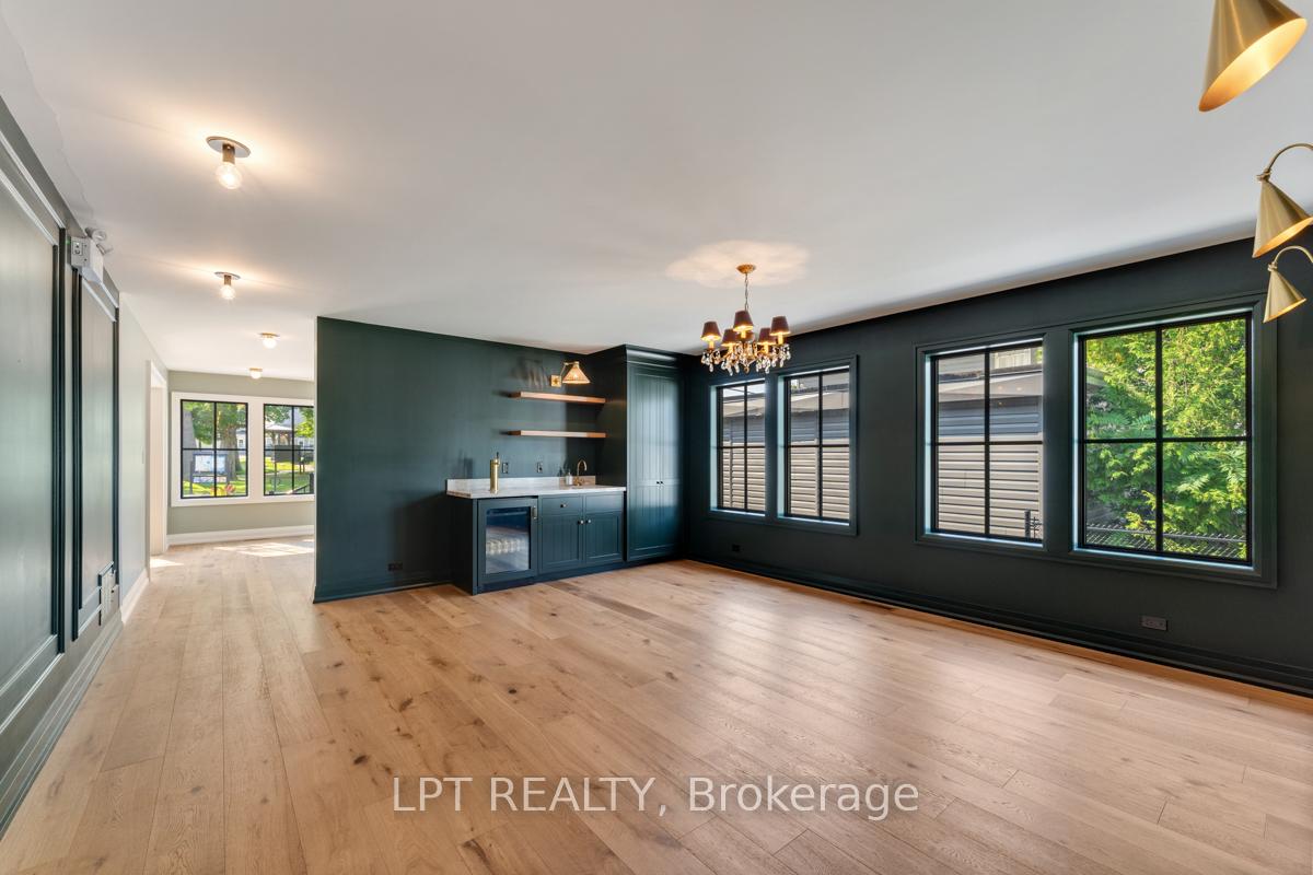 Photo 10 of 944 Lake Drive E, Georgina, Sutton & Jackson's Point — HOMEH