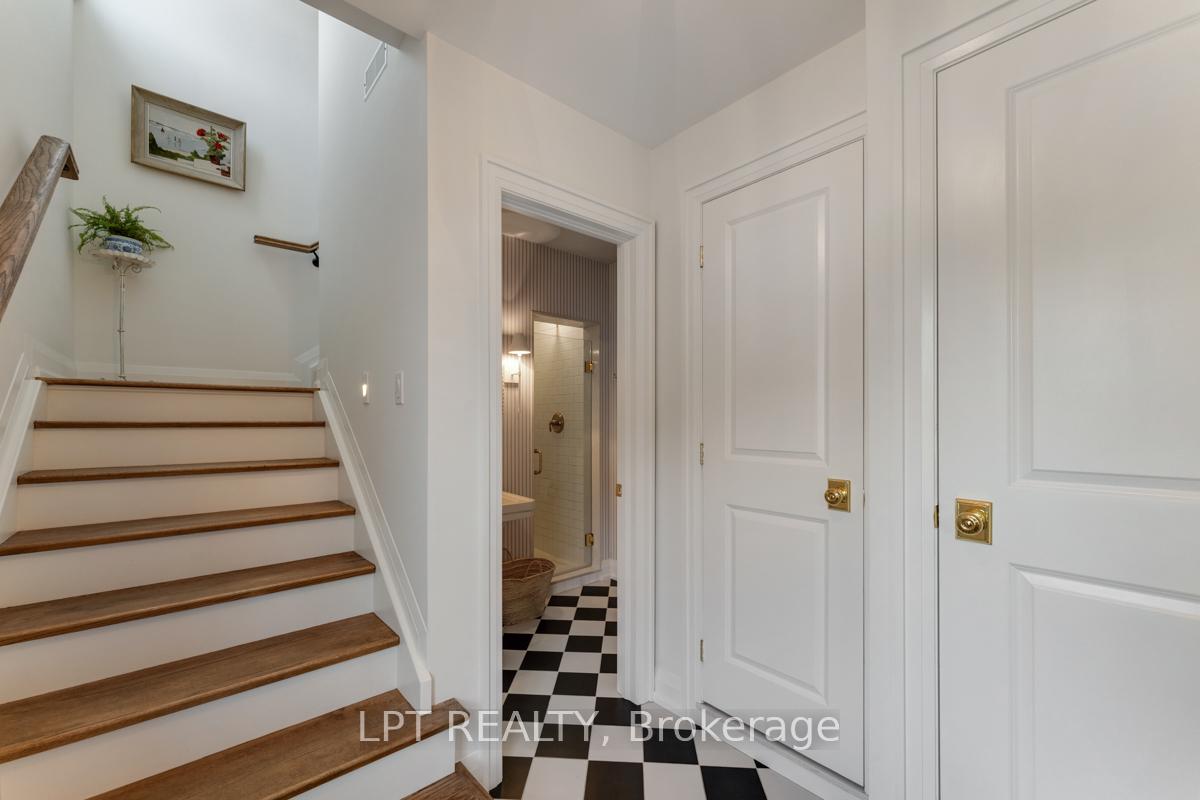 Photo 30 of 944 Lake Drive E, Georgina, Sutton & Jackson's Point — HOMEH