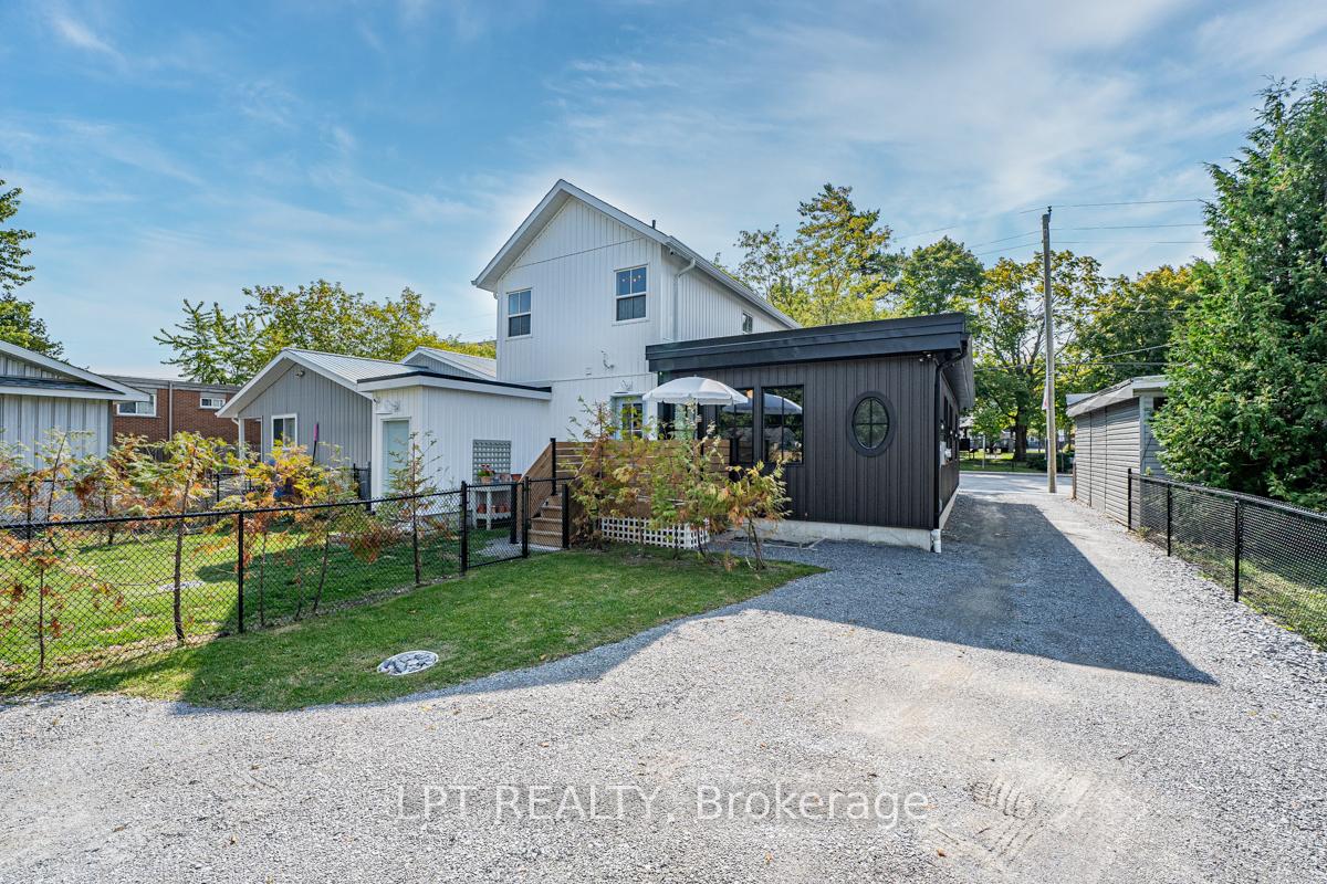 Photo 36 of 944 Lake Drive E, Georgina, Sutton & Jackson's Point — HOMEH