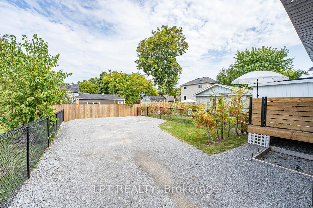Photo 39 of 944 Lake Drive E, Georgina, Sutton & Jackson's Point — HOMEH