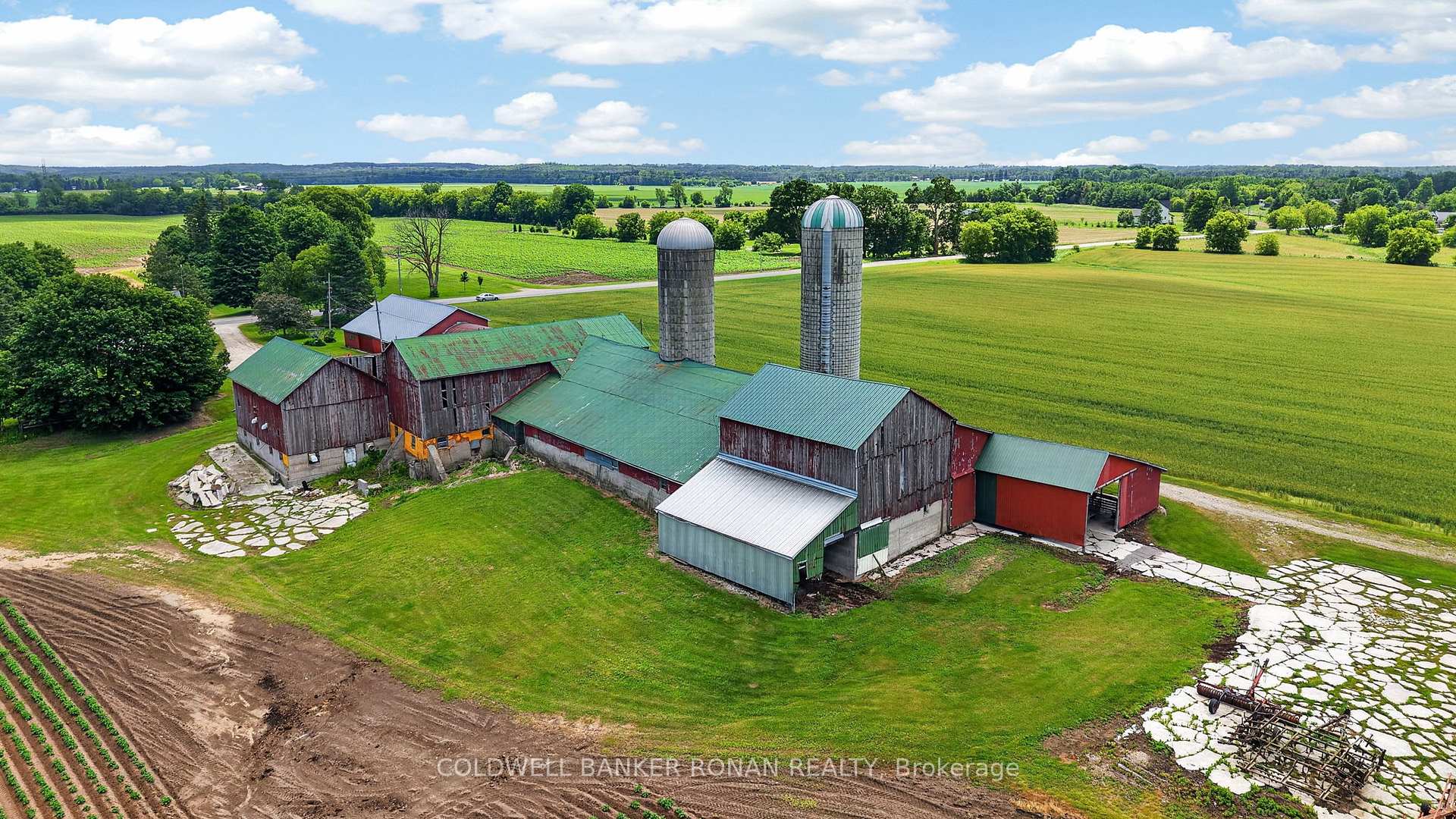 Photo 12 of 8562/8587 6th Line, Essa, Rural Essa — HOMEH