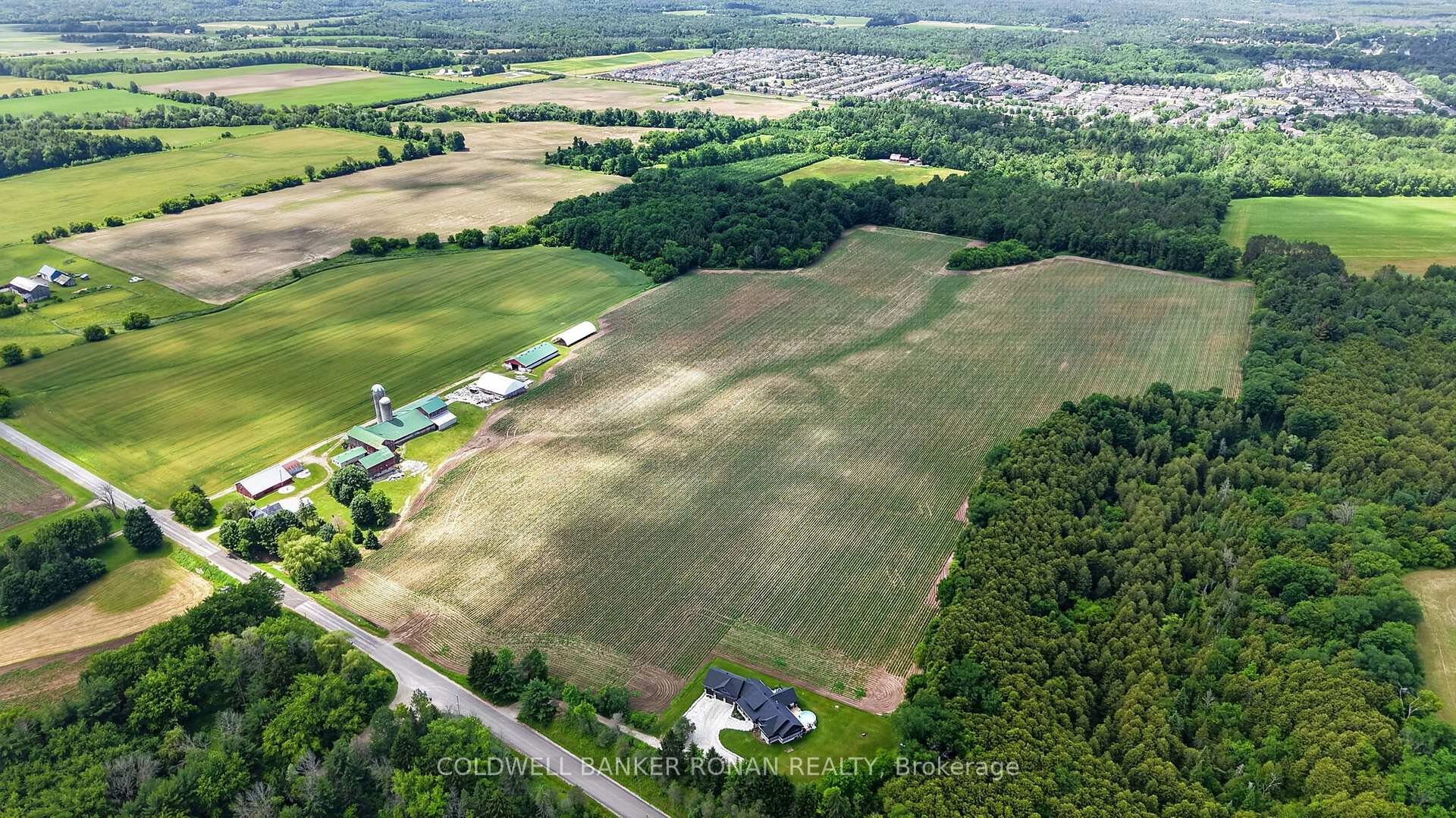 Photo 14 of 8562/8587 6th Line, Essa, Rural Essa — HOMEH