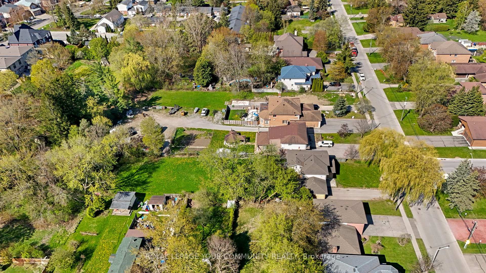 Photo 13 of 197 Douglas Road, Richmond Hill, Oak Ridges Lake Wilcox — HOMEH