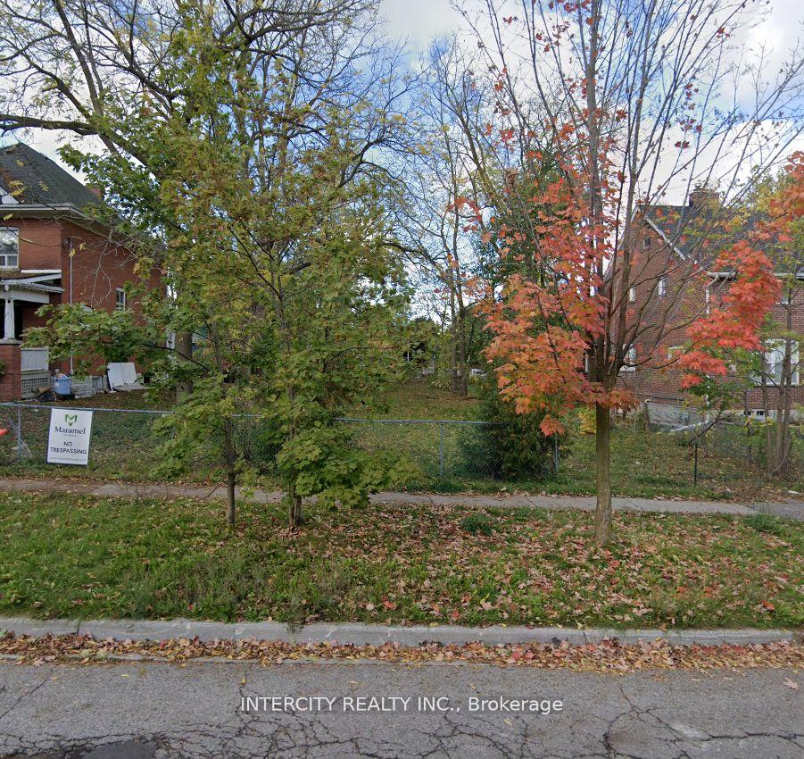Photo 1 of 39 Roseview Avenue, Richmond Hill, Oak Ridges — HOMEH