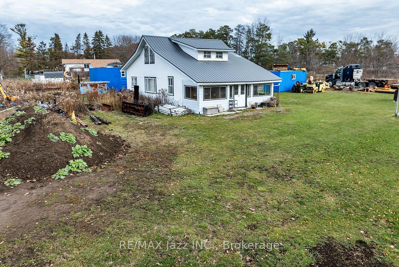 Photo 4 of 140 Victoria Street, Brock, Beaverton — HOMEH