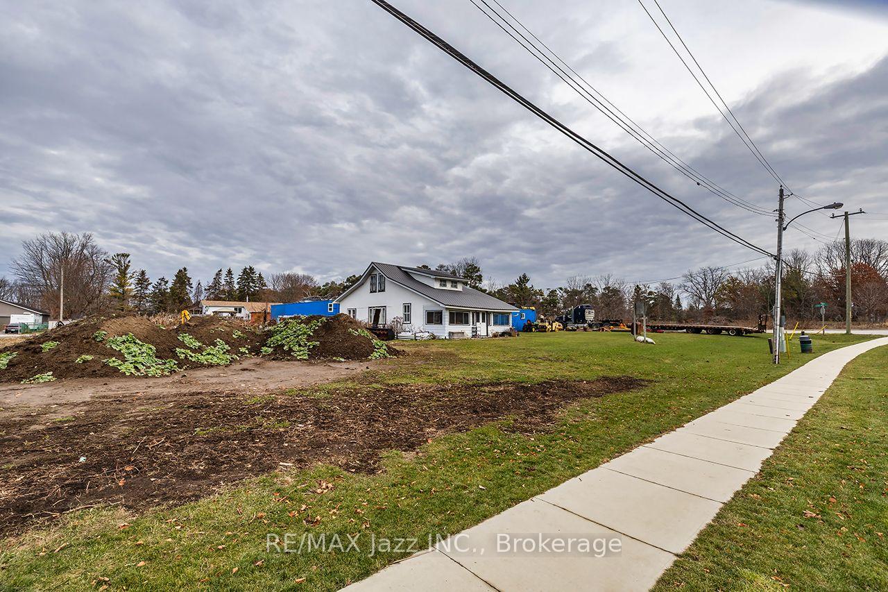 Photo 5 of 140 Victoria Street, Brock, Beaverton — HOMEH