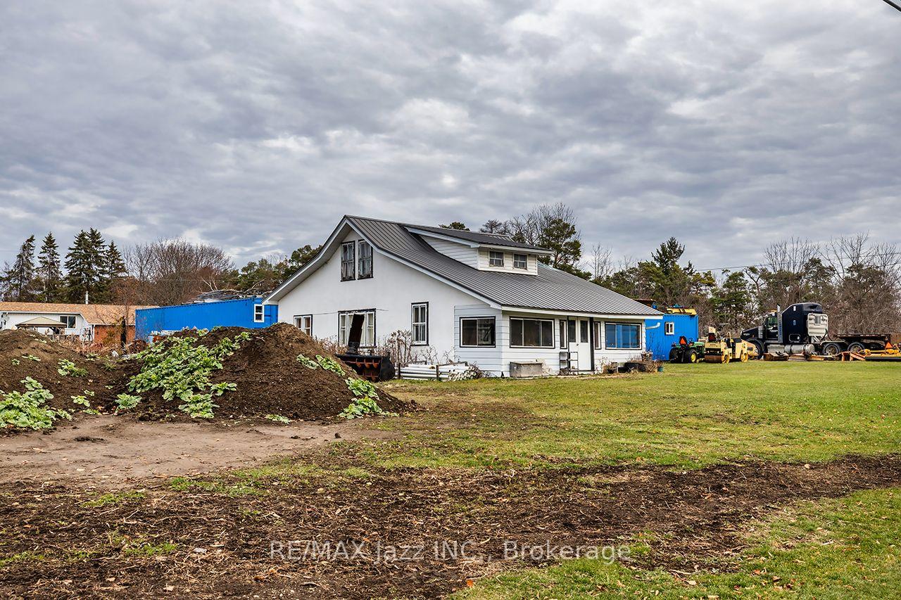 Photo 6 of 140 Victoria Street, Brock, Beaverton — HOMEH