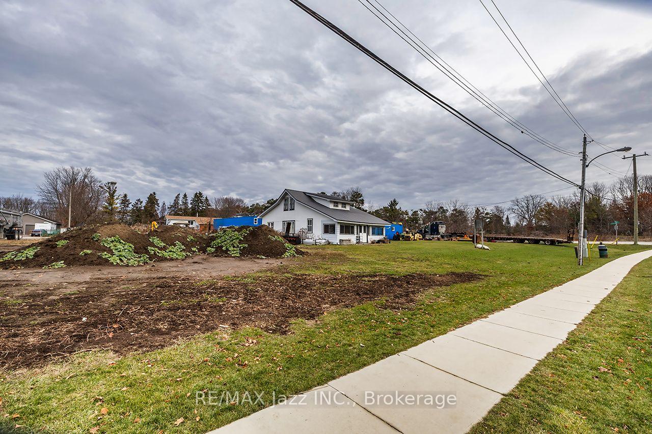Photo 16 of 140 Victoria Street, Brock, Beaverton — HOMEH