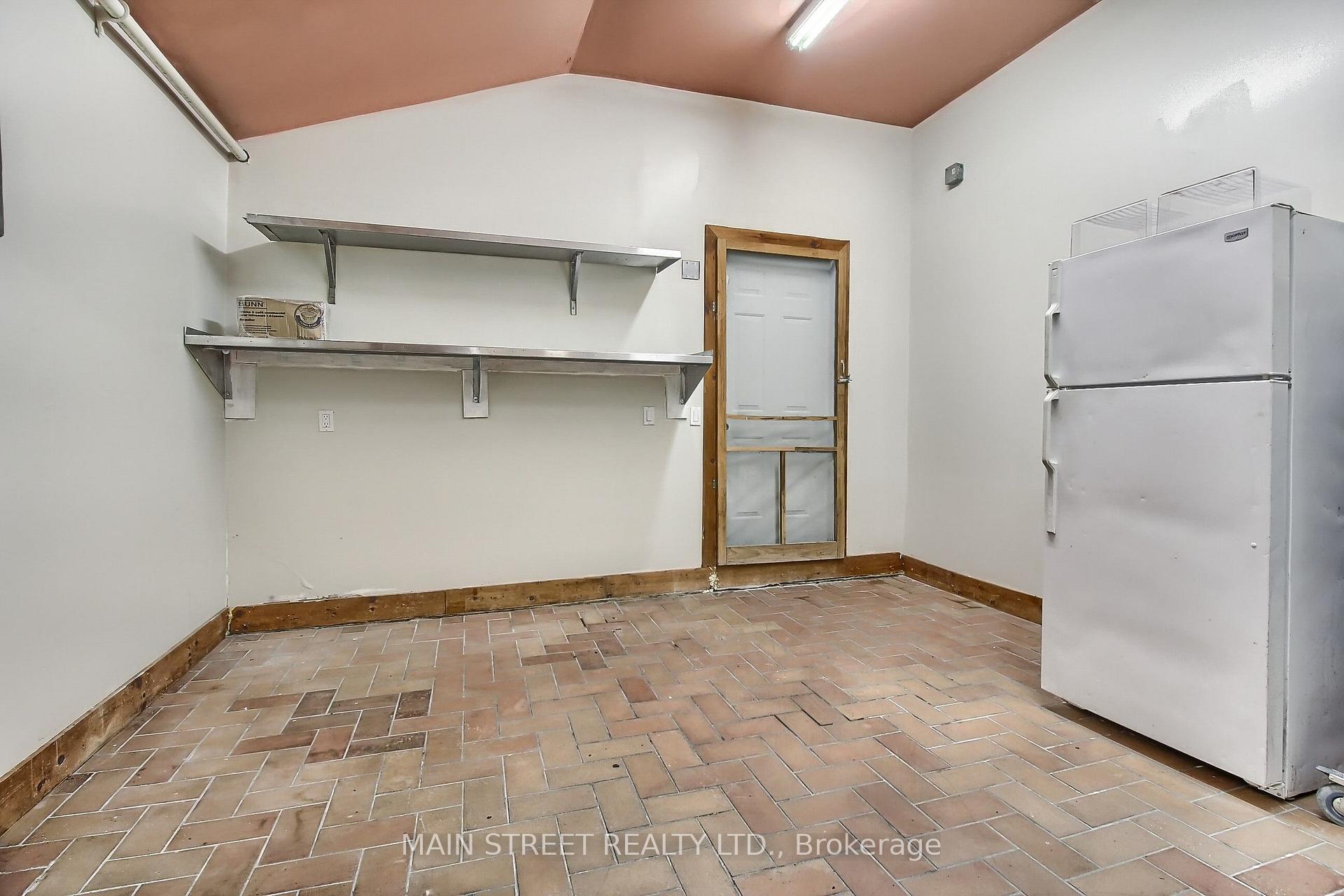 Photo 18 of 280 Bells Lane, Innisfil, Gilford — HOMEH