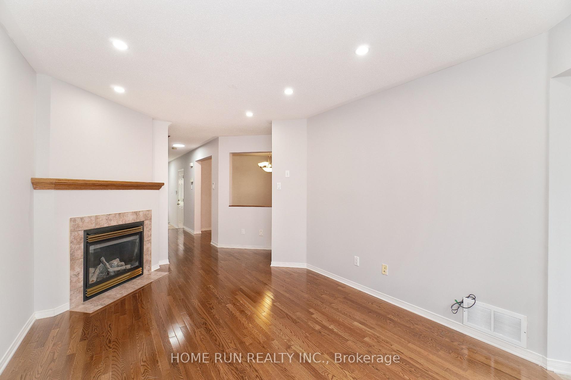 Photo 11 of 85 Palmadeo Drive, Ottawa, Barrhaven - Longfields — HOMEH