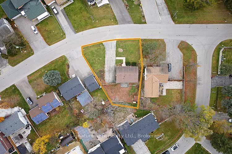 Photo 11 of 41 A/B Hurricane Avenue, Vaughan, West Woodbridge — HOMEH