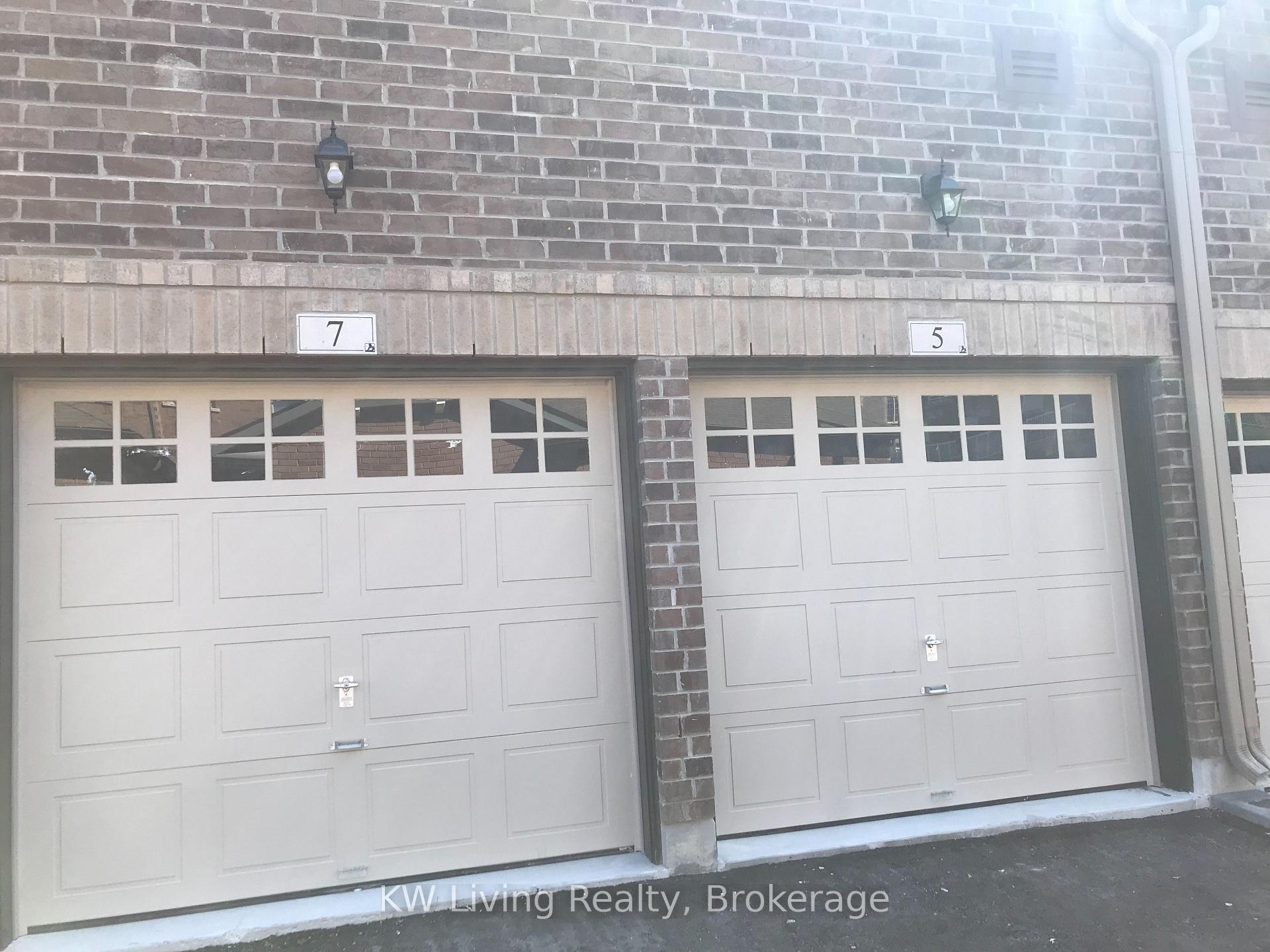 Photo 7 of 8 Nipigon Avenue, Markham, Berczy — HOMEH