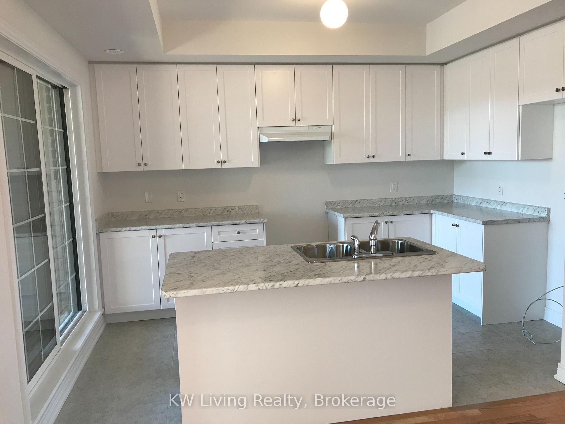 Photo 8 of 8 Nipigon Avenue, Markham, Berczy — HOMEH