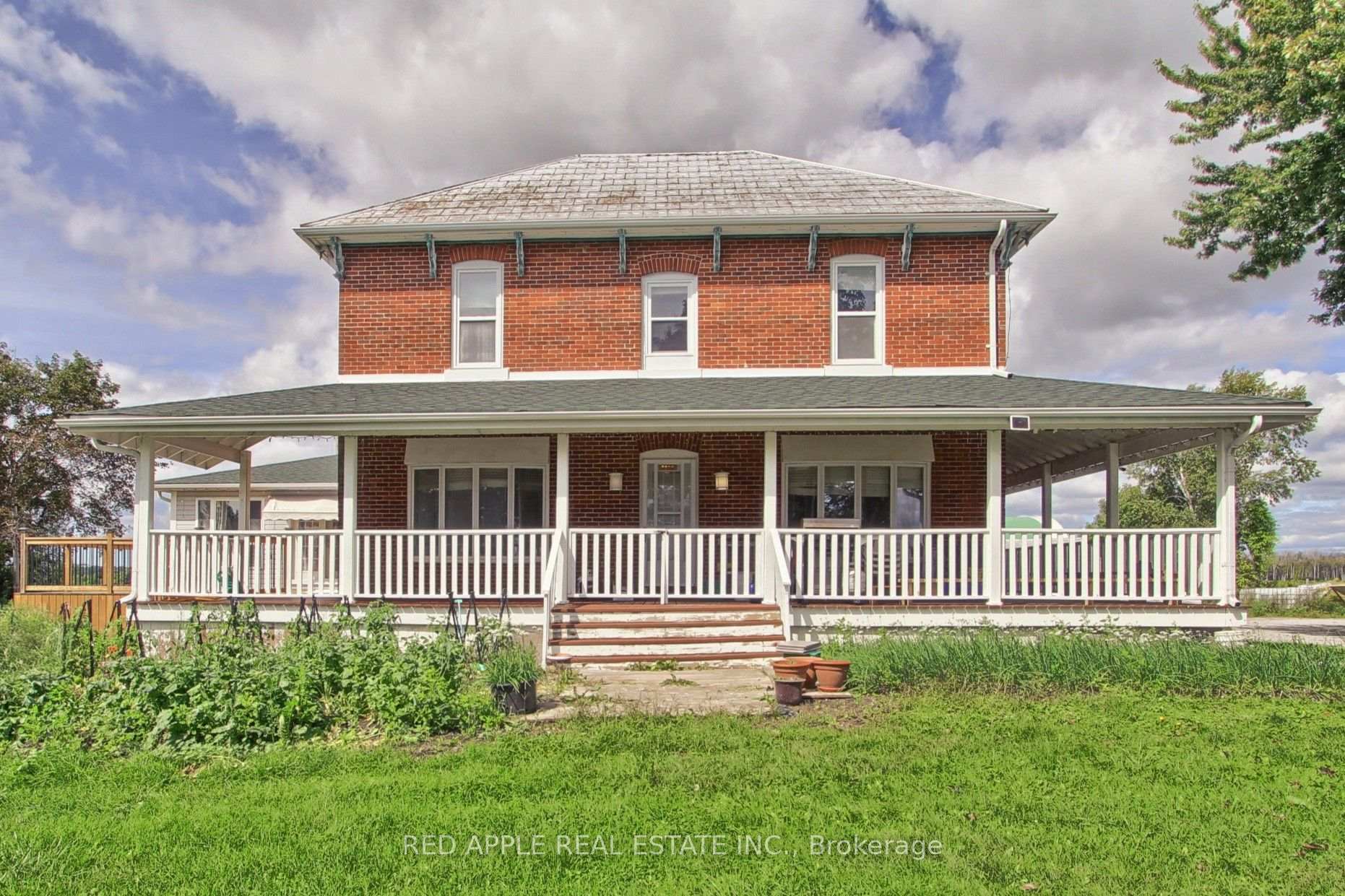 Photo of B1595 48 Highway E