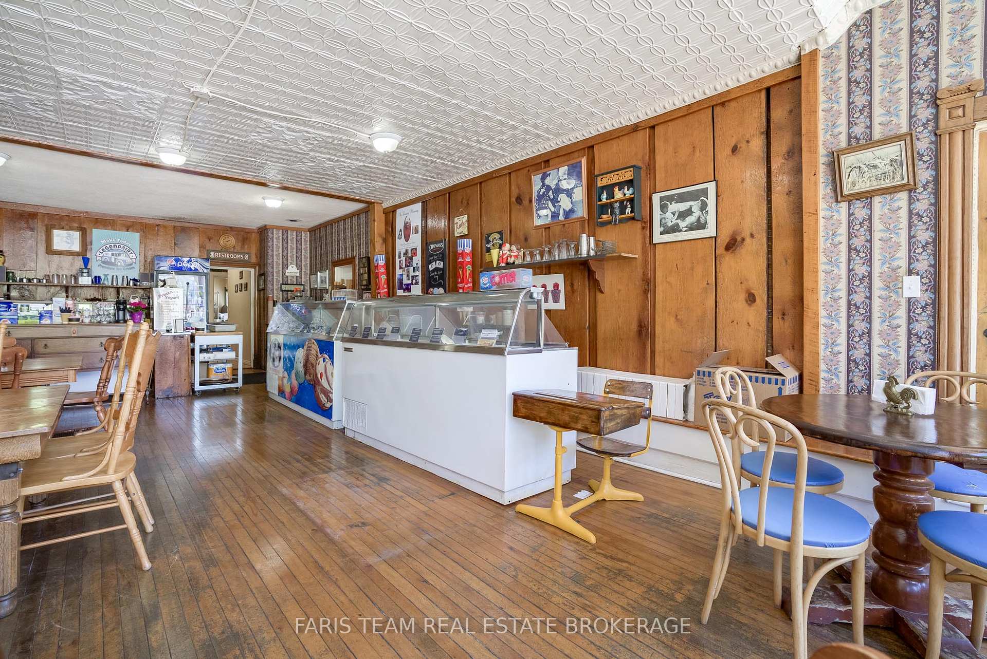Photo 5 of 236 Barrie Street, Essa, Thornton — HOMEH