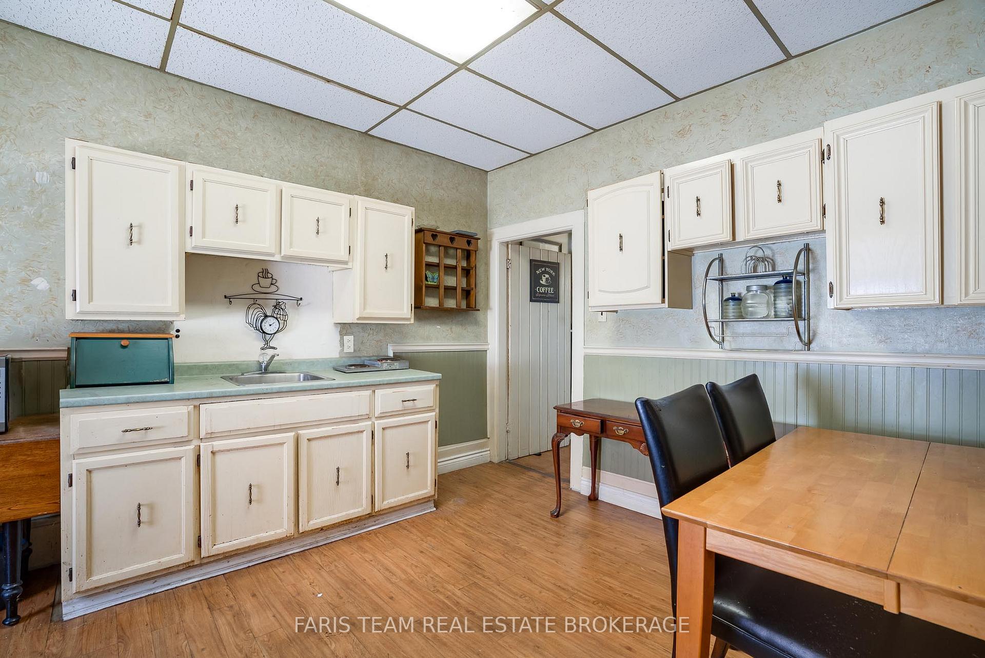 Photo 16 of 236 Barrie Street, Essa, Thornton — HOMEH