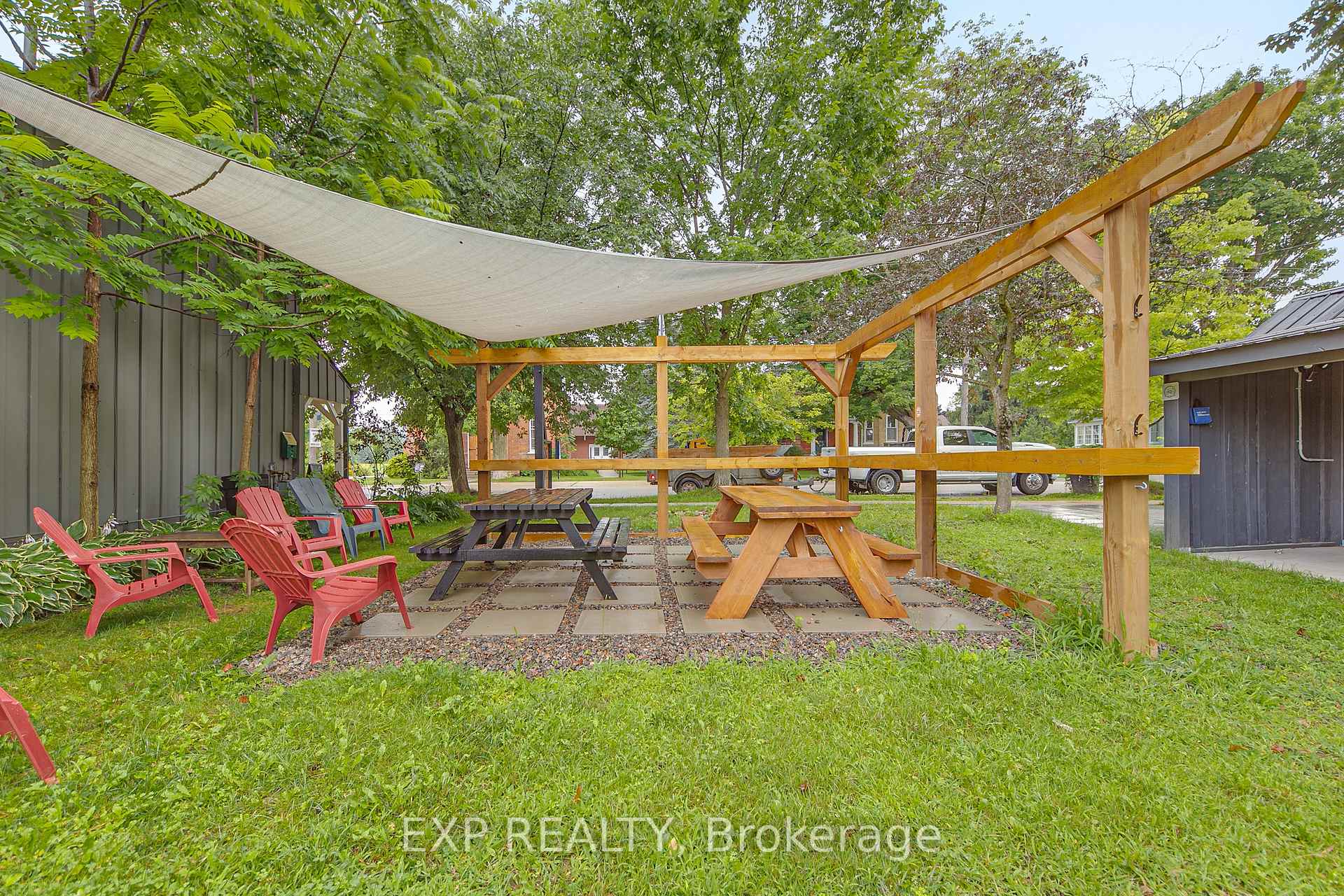 Photo 3 of 2 Francis Street E, Clearview, Creemore — HOMEH